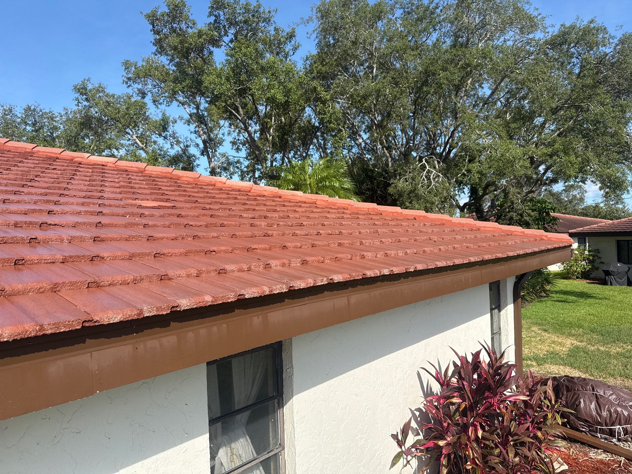 Tile Roof, Driveway & Patio Cleaning – Vivienda at Bradenton I by Sunshine AquaWash