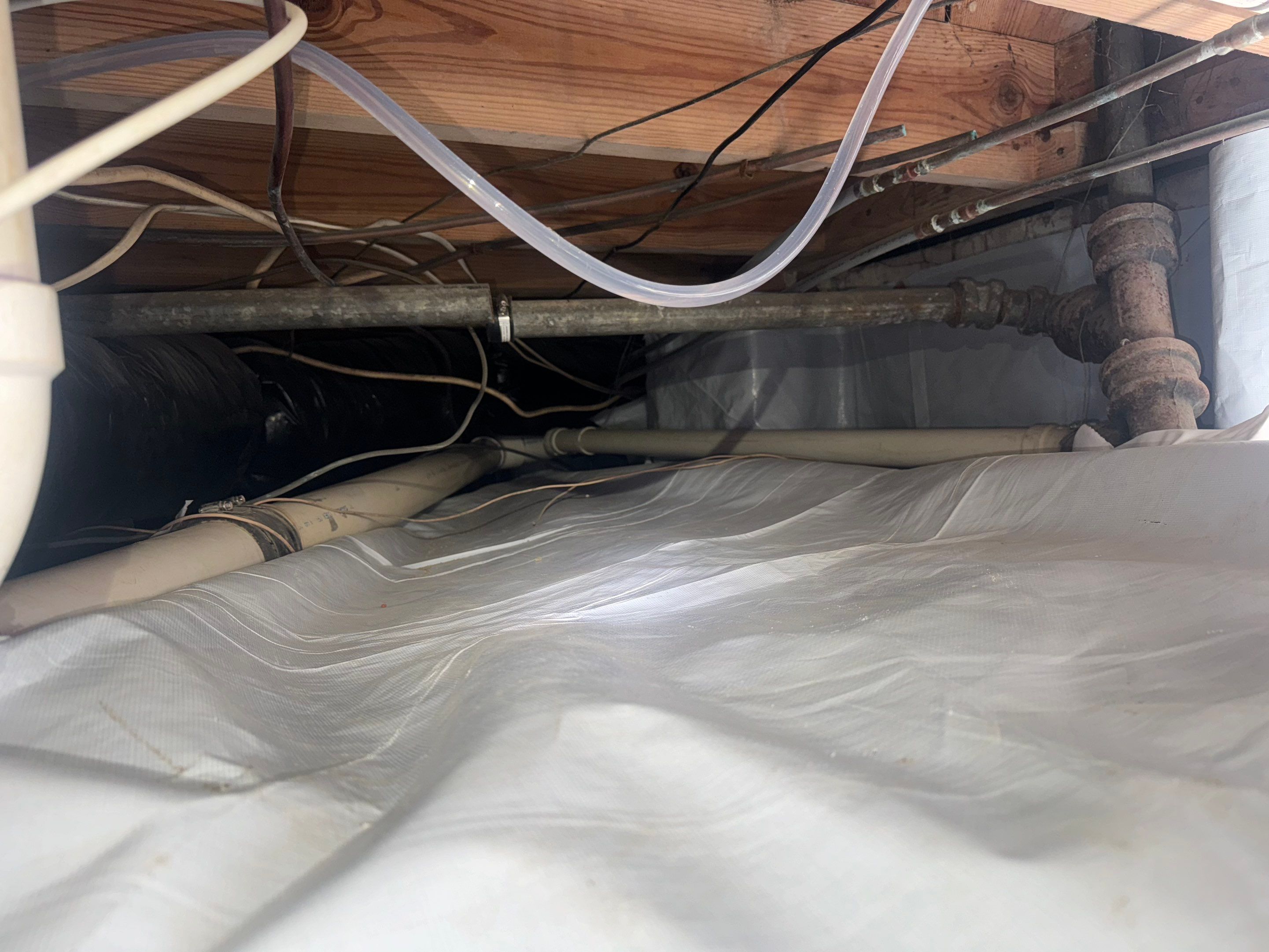 Sealed Crawlspace using Aprilaire E-70 Dehumidifier by Impact Crawlspace