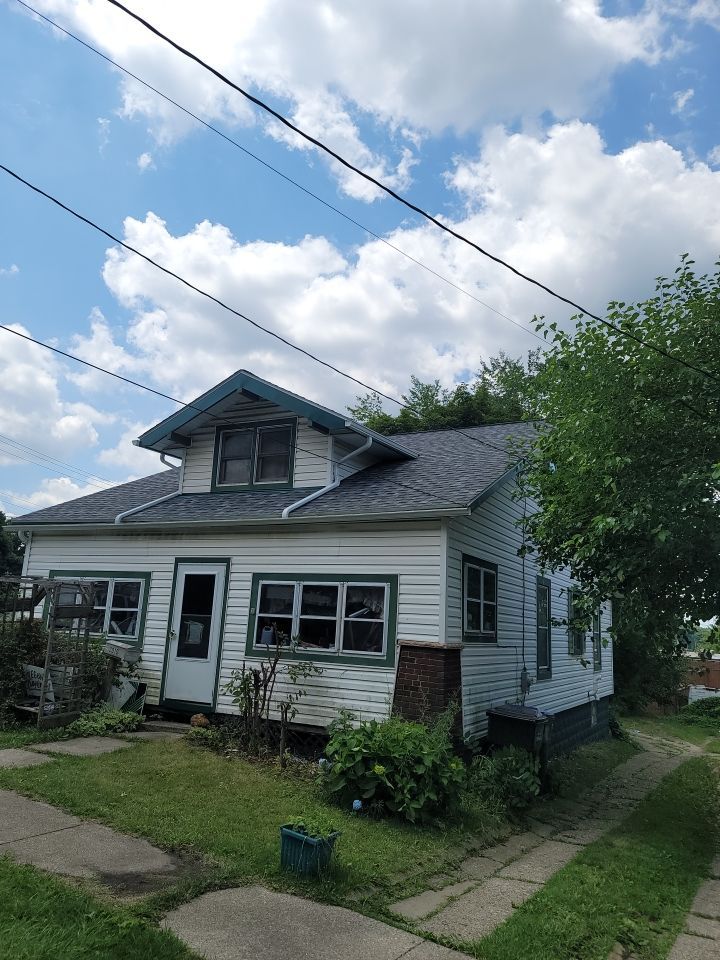 ATLAS PINNACLE COLOR: COASTAL GRANITE DRIP EDGE: WHITE by Eagle Eye Roofing