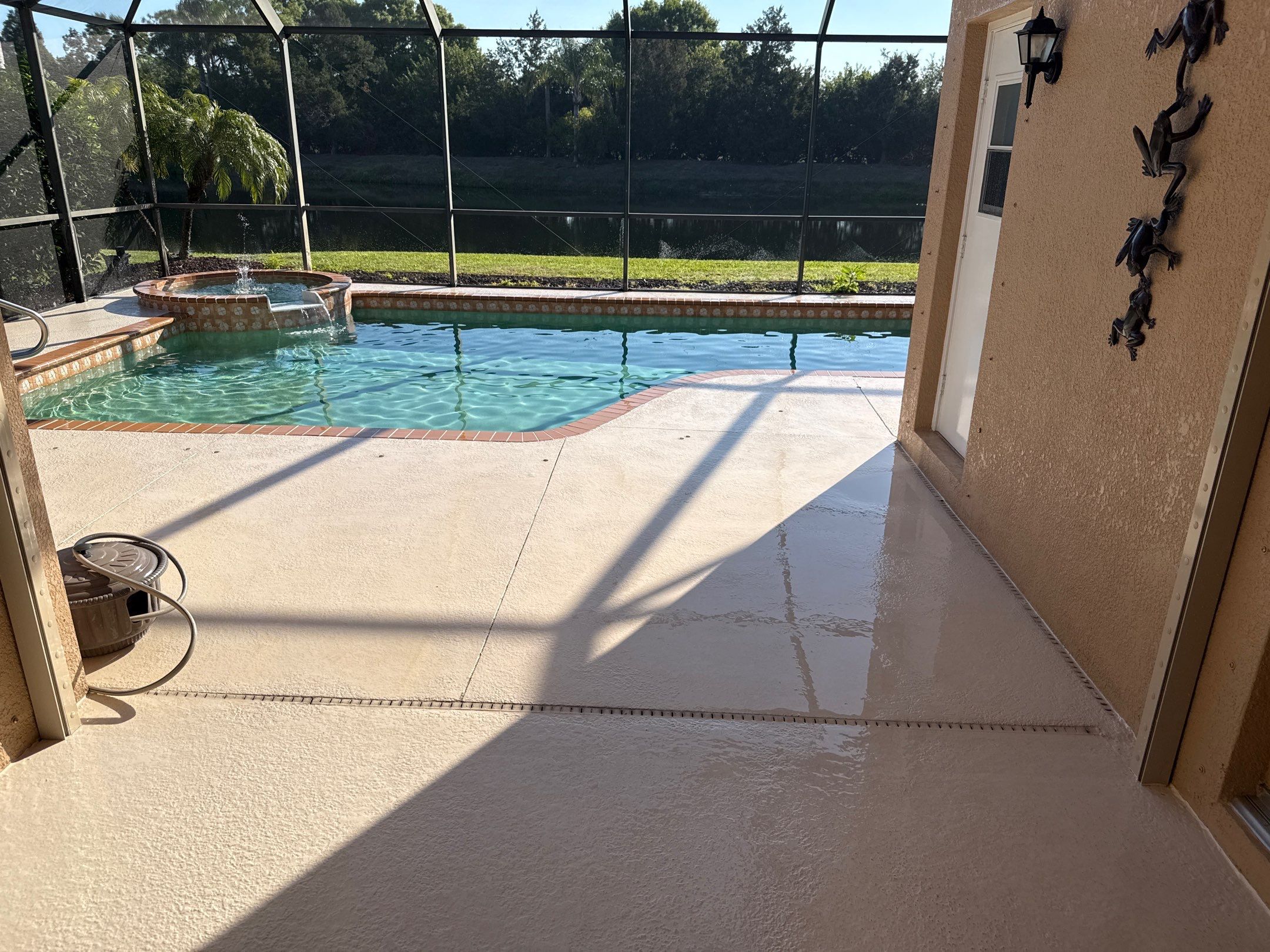 Driveway, Pool Deck & Lanai Cleaning – Heritage Harbour Golf Club, Bradenton, FL by Sunshine AquaWash
