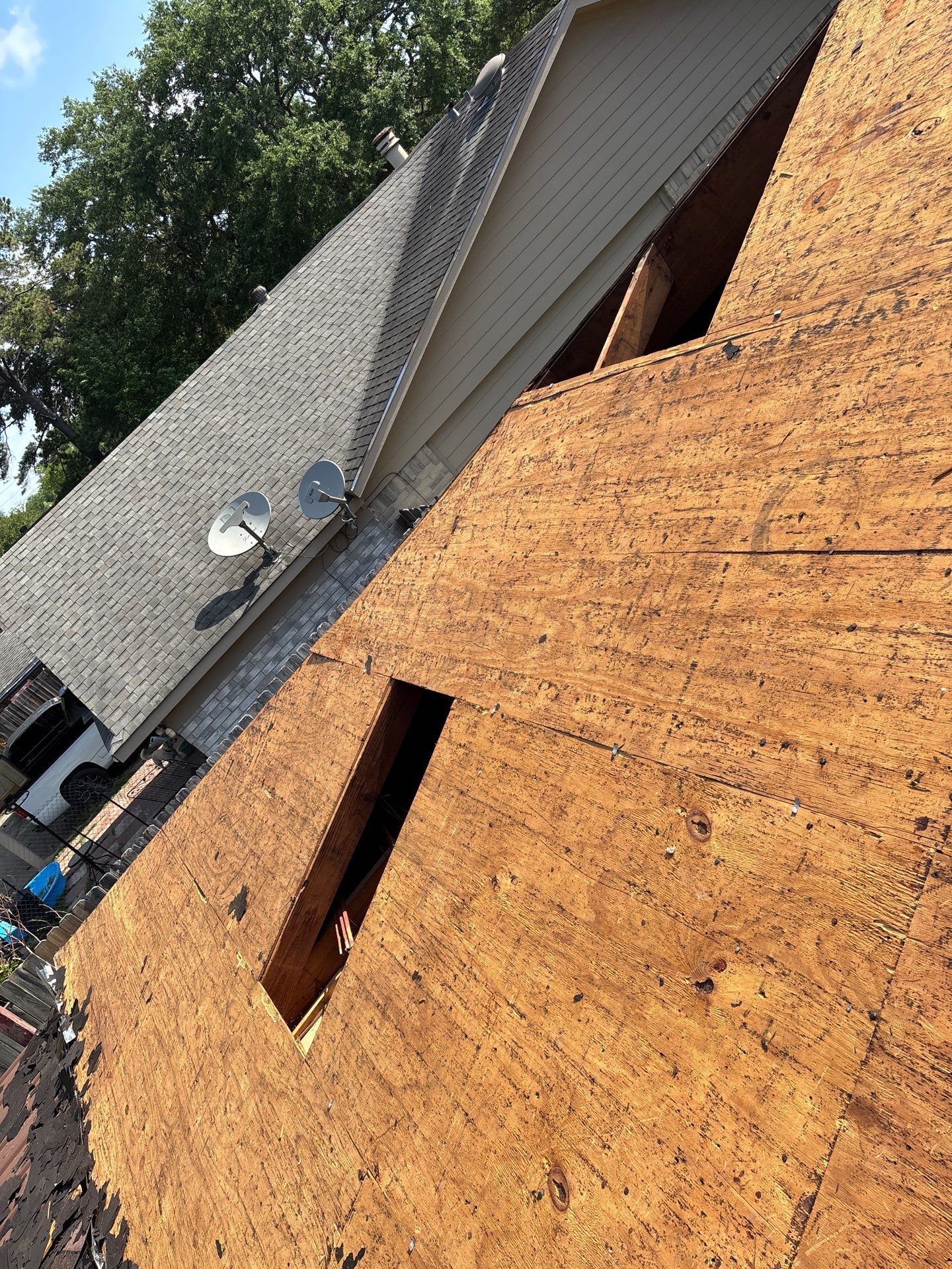 Roof Replacement Houston by Roof Repair Company