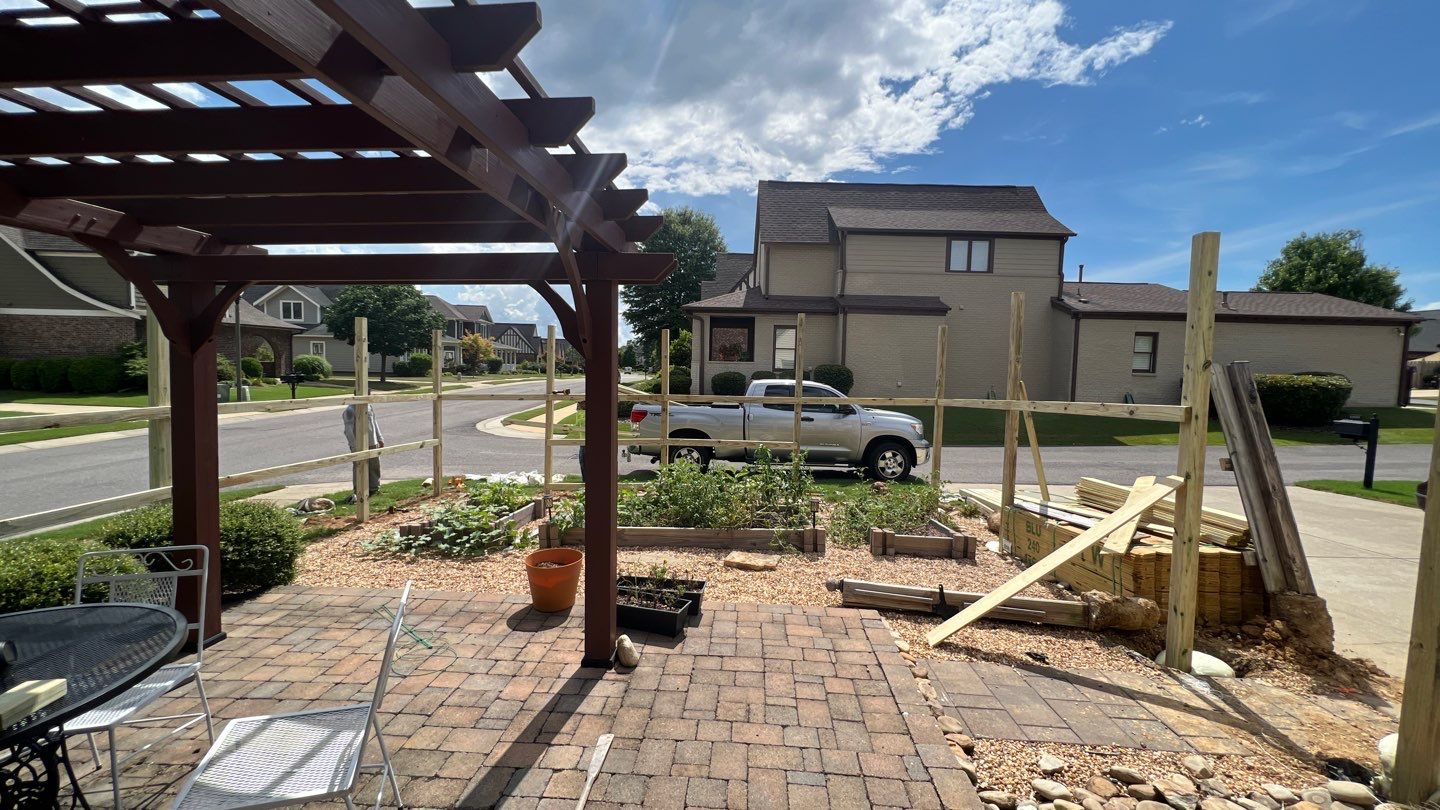 Chase Lake - Arched Shadowbox Fence by Pillar and Pine