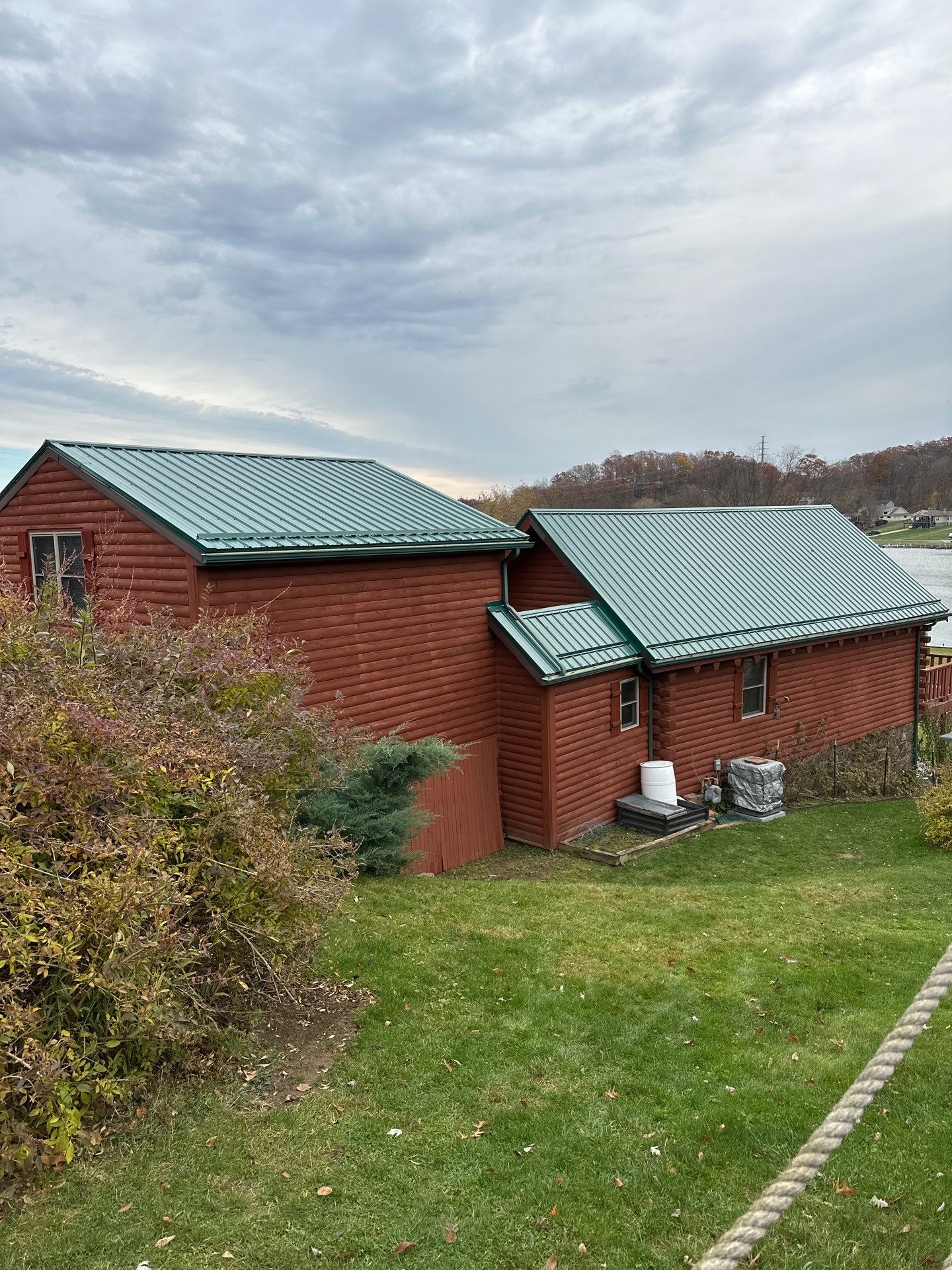 Alpha Rib, Color: Ivy Green by Eagle Eye Roofing