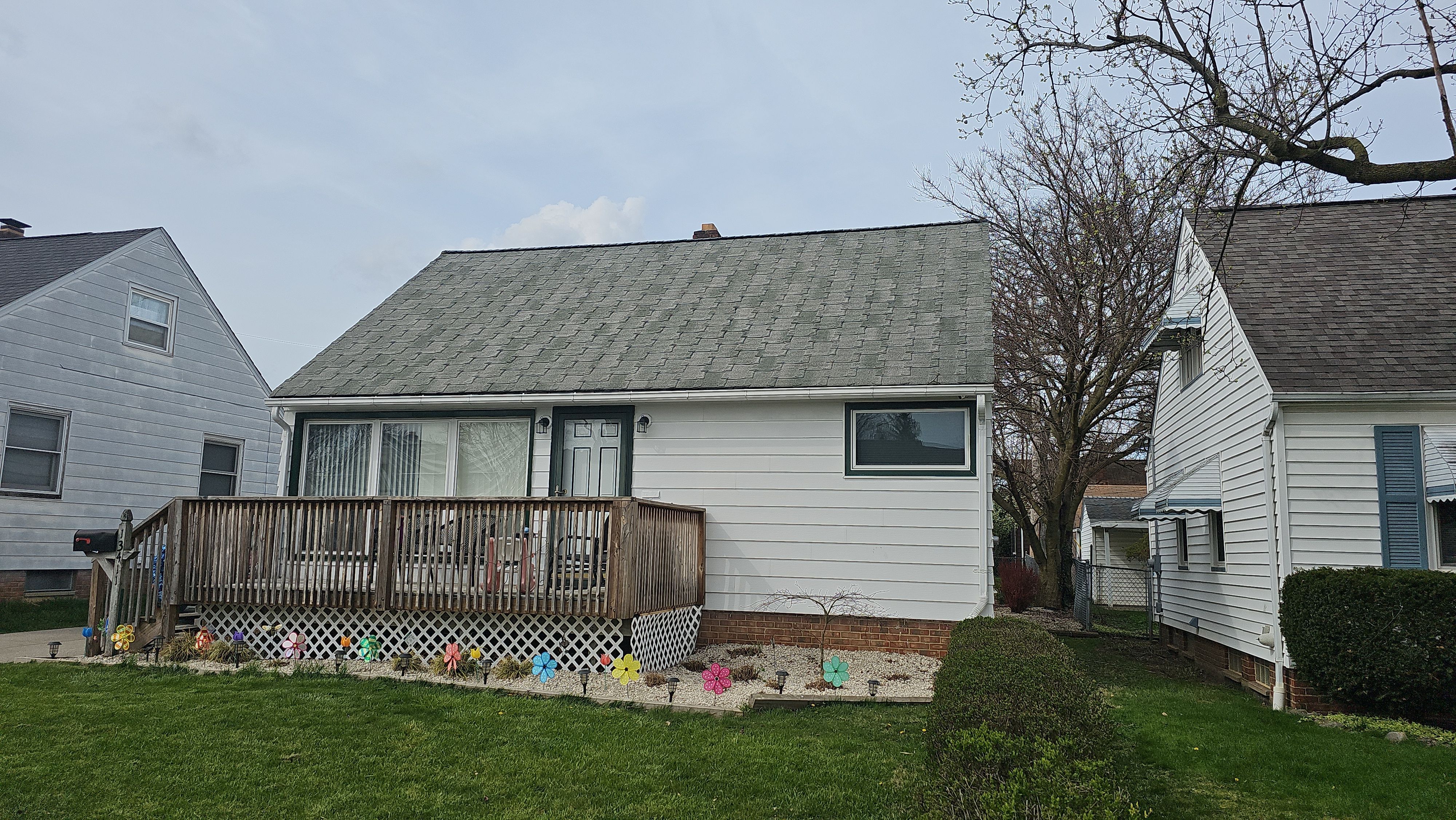 Atlas Pinnacle, Color, Woodland Green, Drip Edge, Color, White by Eagle Eye Roofing