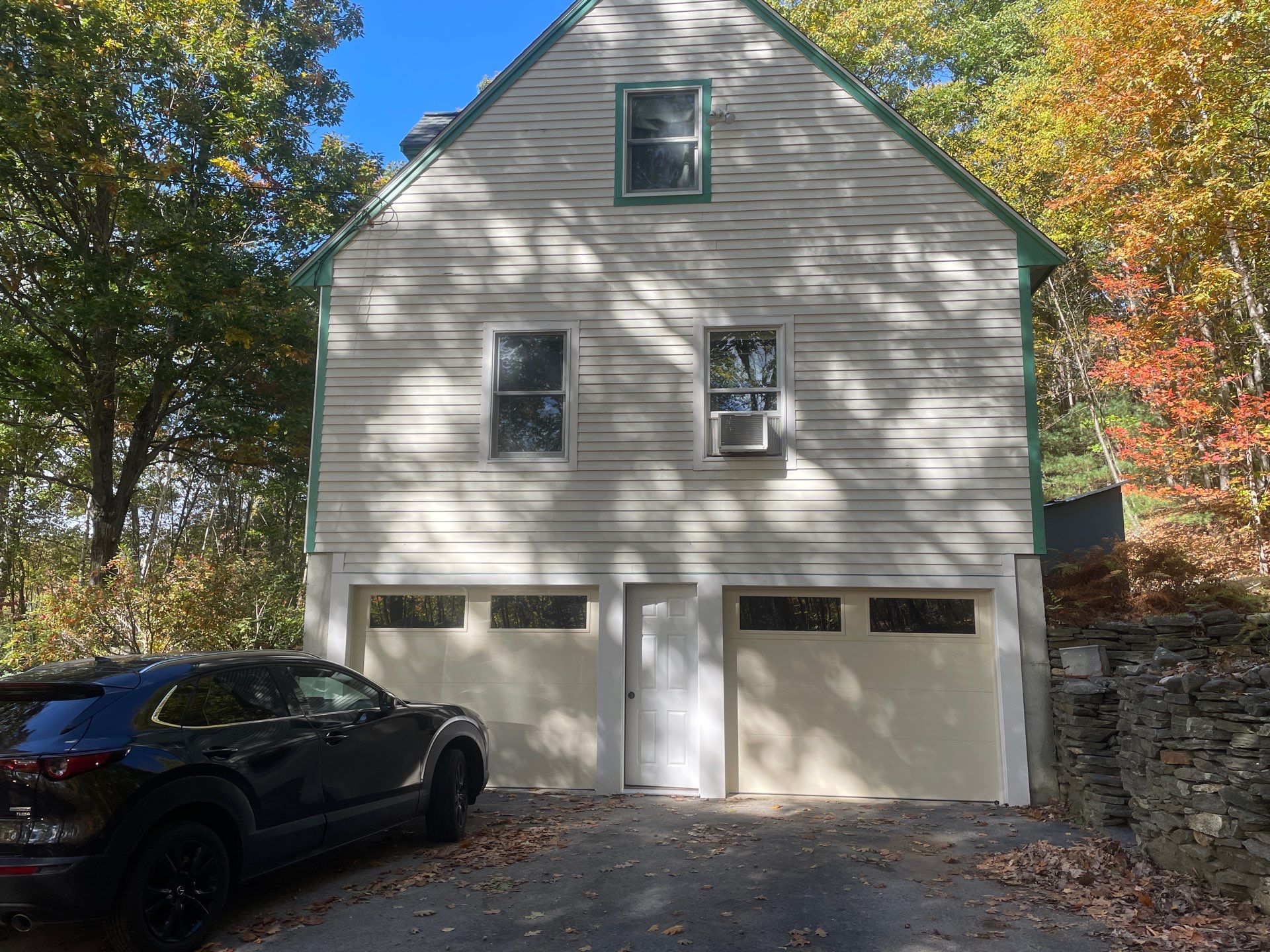 Door Installation using Clopay Modern Steel Garage Doors by Keene Door