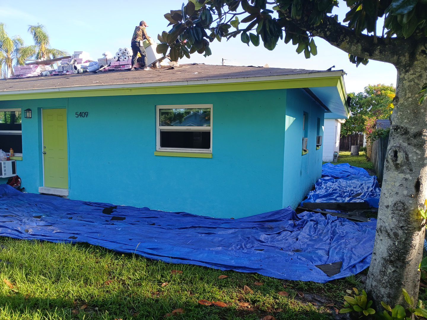 Project in Gulfport 33707 by Mitchell Roofing Company LLC 