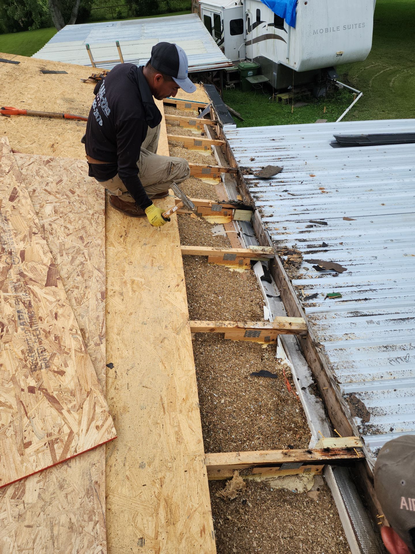 Residential Roofing Installation using Owen's Corning Duration (Lifetime) Shingles by Roof Repair Company