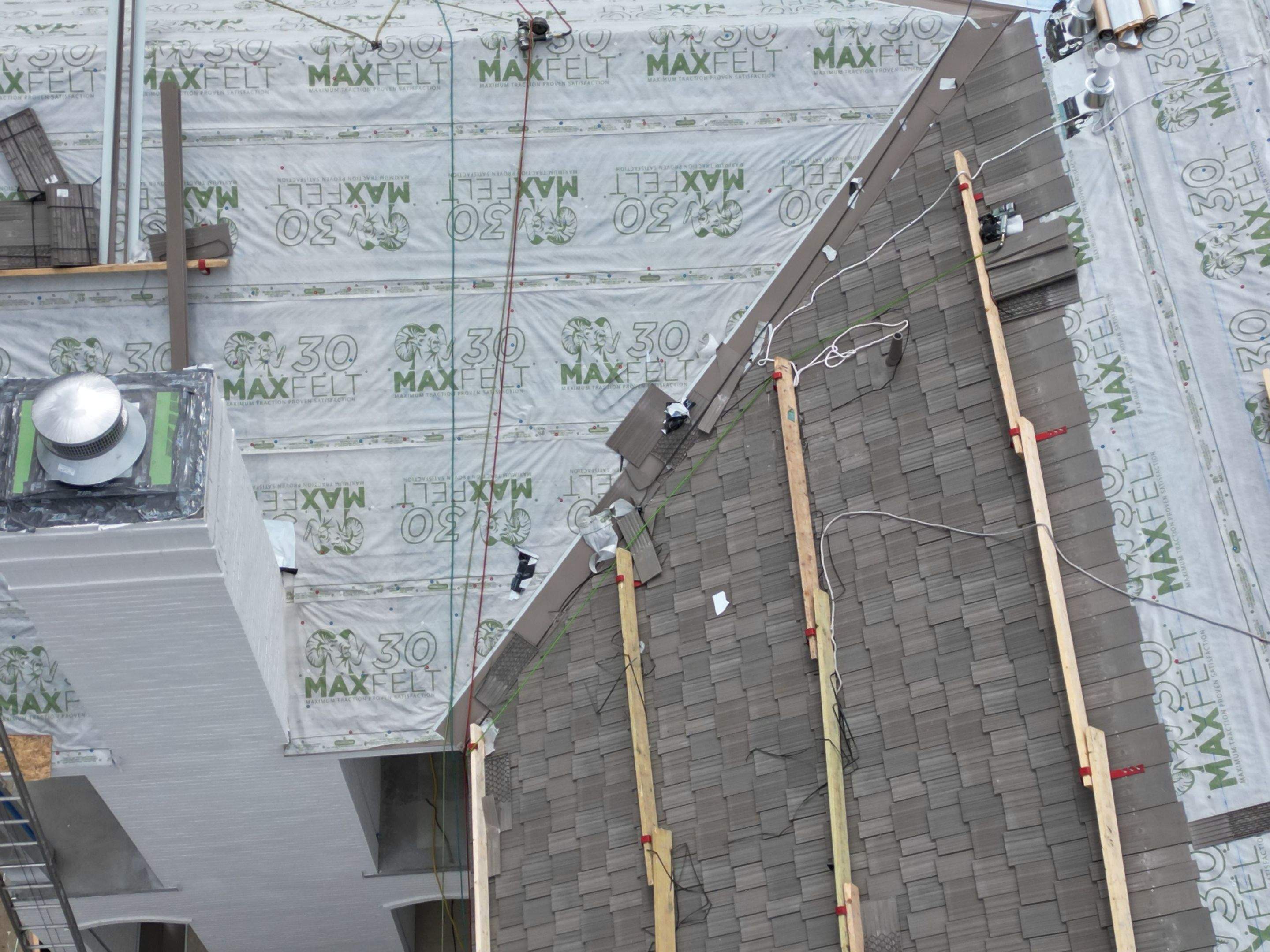 Residential Roofing Installation using DaVinci Multi Width Shake by Harvey Roofing & Construction