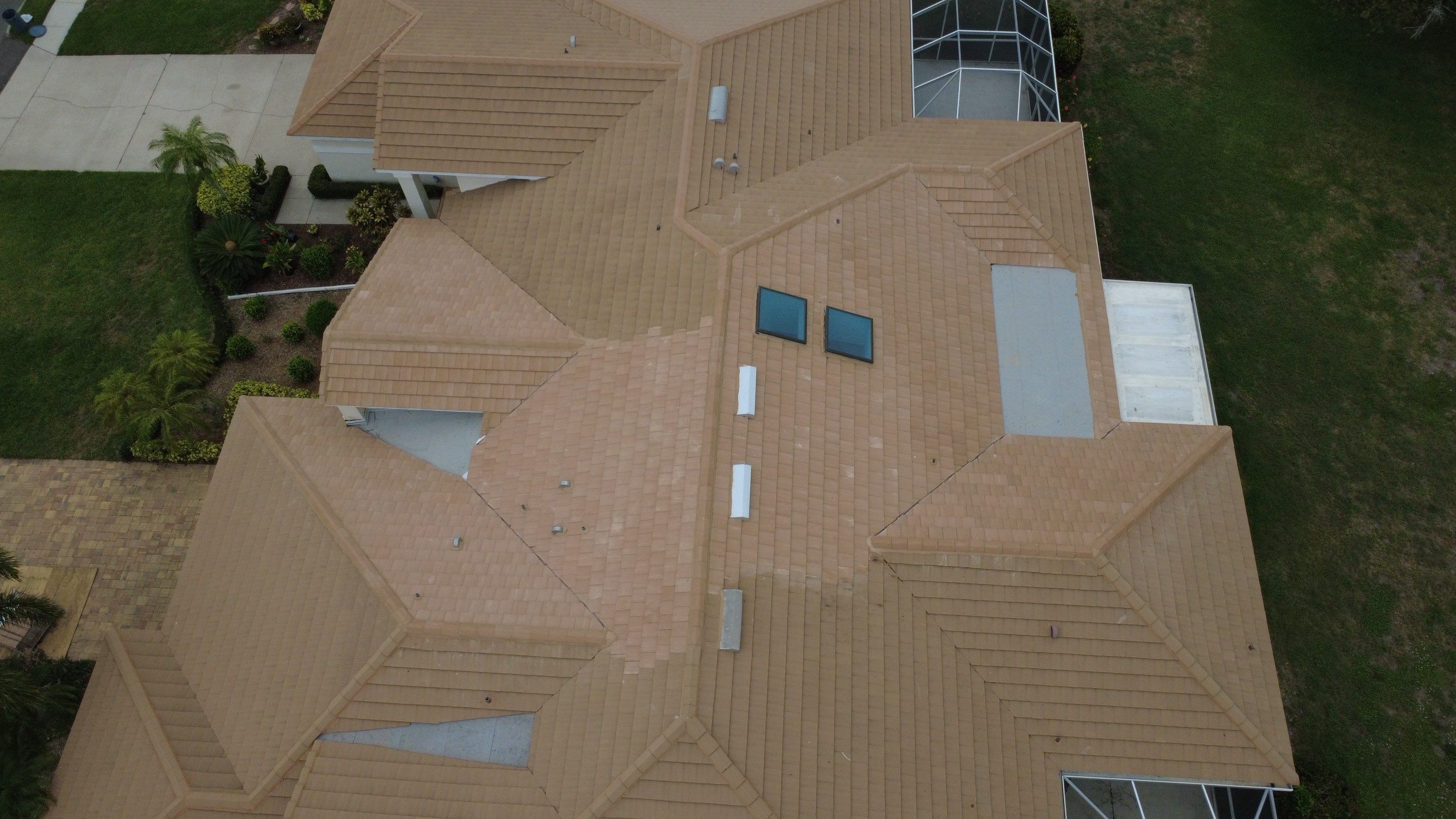 Roof Replacement in Bradenton, FL by Steadfast Roofing 