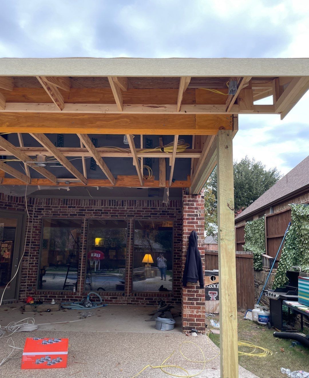 Patio & Pool bath addition by SLM General Contractors & Roofing
