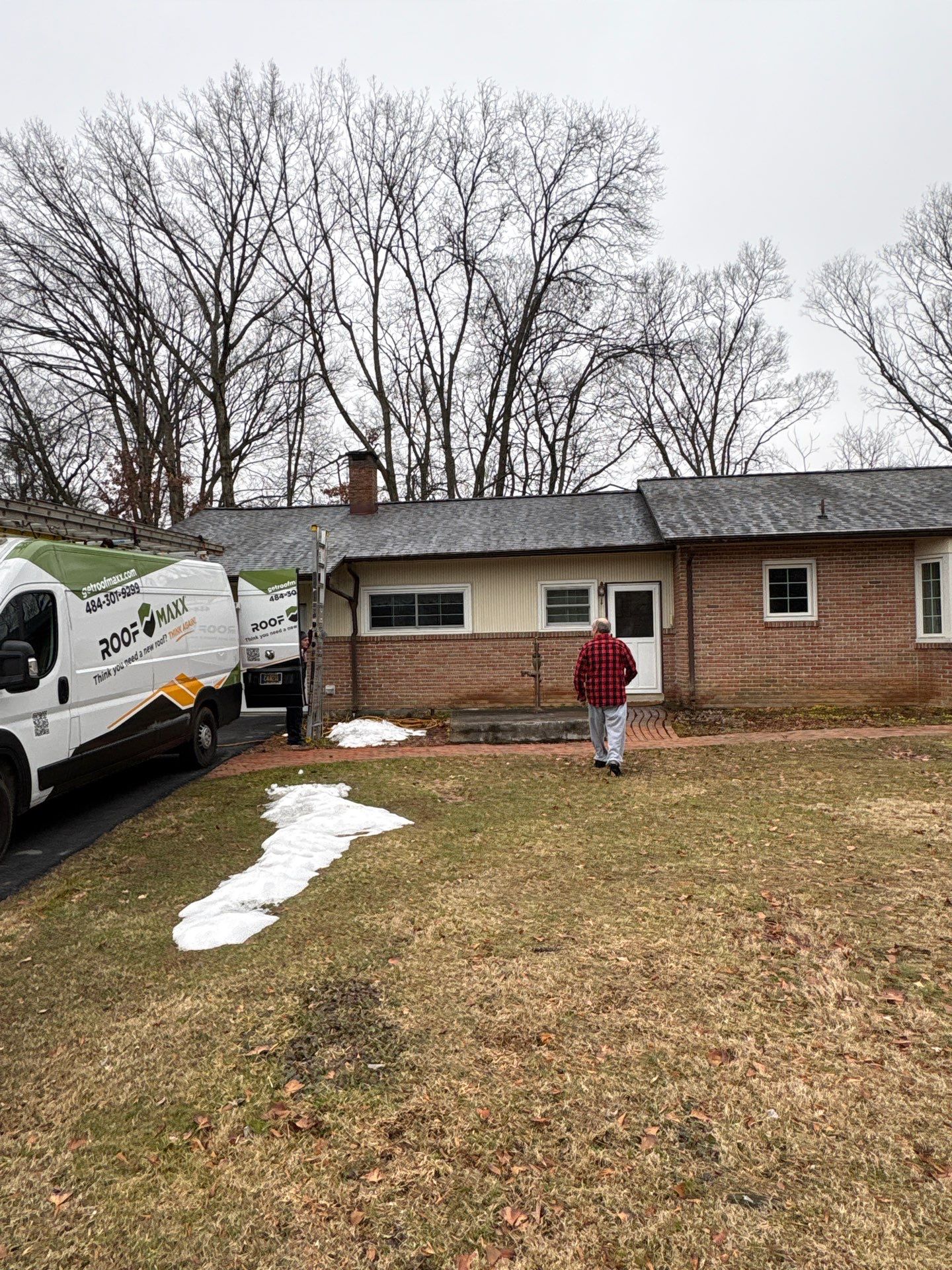 Roof Maxx of Delaware Valley featured photo.