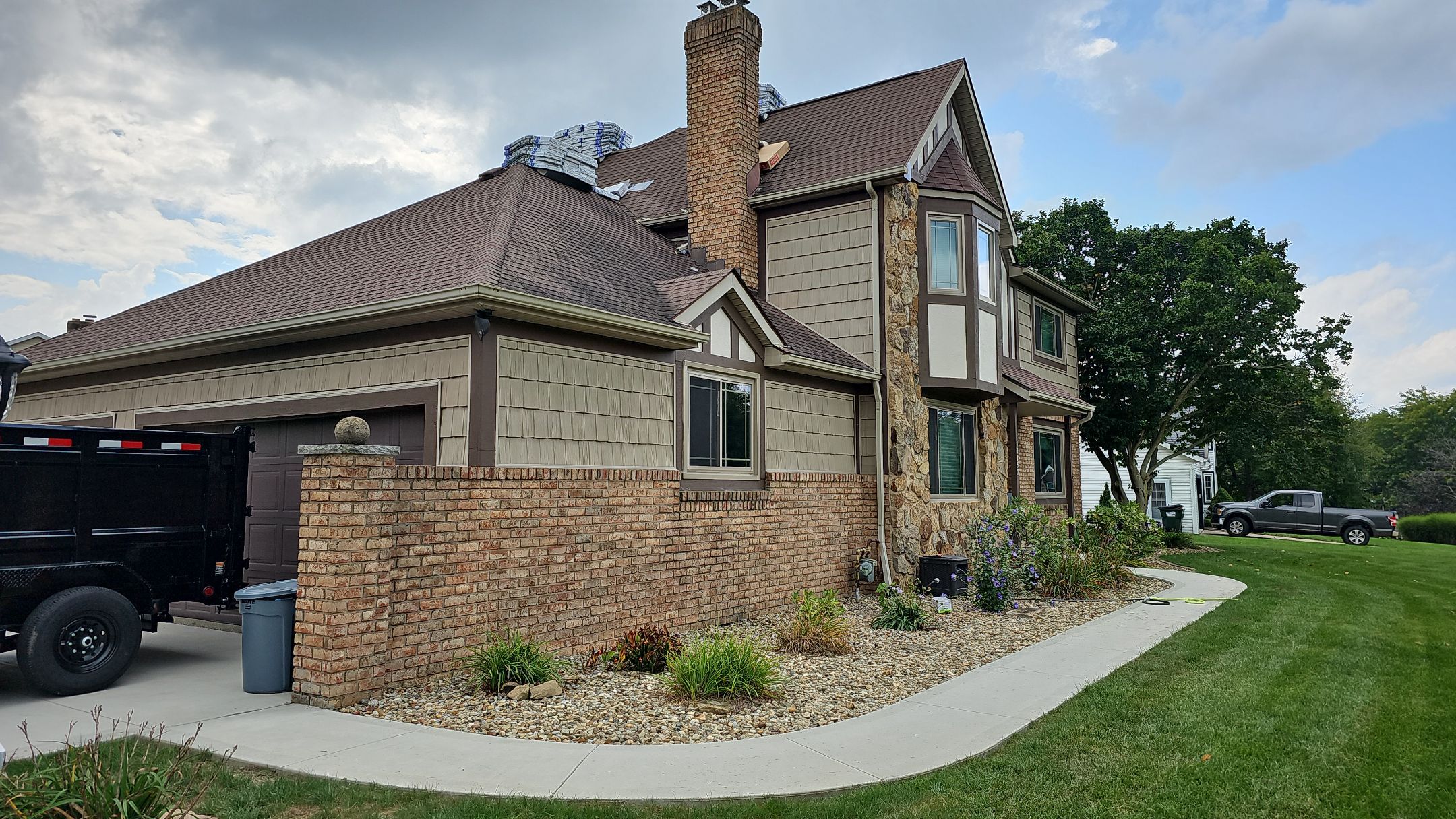 ATLAS PINNACLE COLOR: MAJESTIC SHAKE by Eagle Eye Roofing