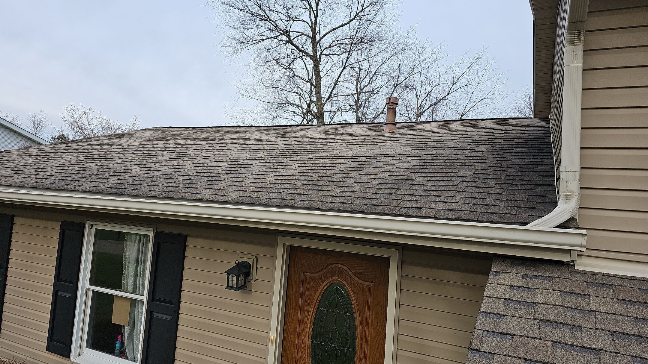 ATLAS PINNACLE COLOR: BLACK SHADOW by Eagle Eye Roofing
