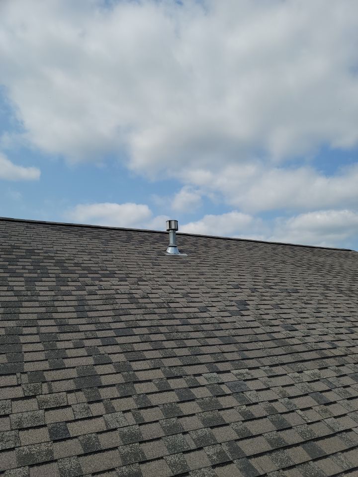 ATLAS PINNACLE PRISTINE COLOR: WEATHERED WOOD DRIP EDGE: WHITE by Eagle Eye Roofing