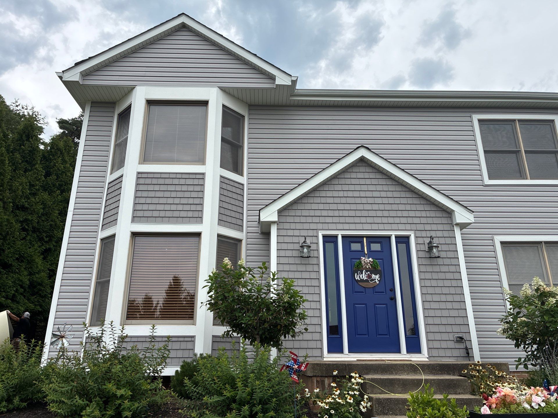 Full Residential Vinyl Siding Renovation With Mastic Cedar Discovery Shingle Shake and Ovation Lap Siding by Ideal Siding Pittsburgh