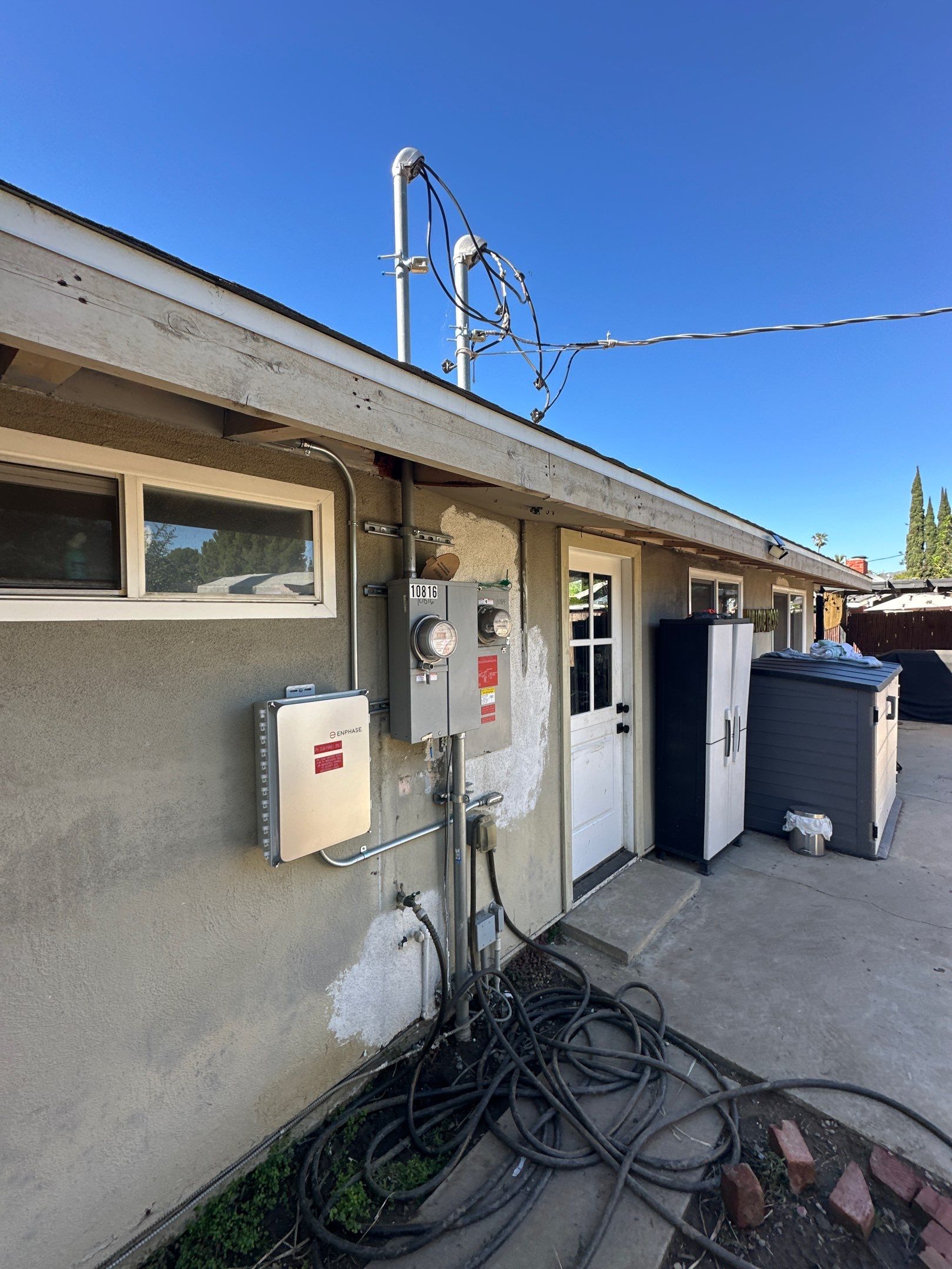 Twenty-Panel Solar Array in Los Angeles by AWS Solar