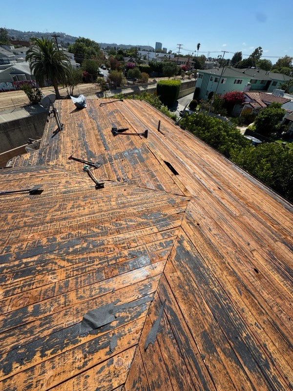 Apartment Building in Culver City by Hull Brothers Roofing