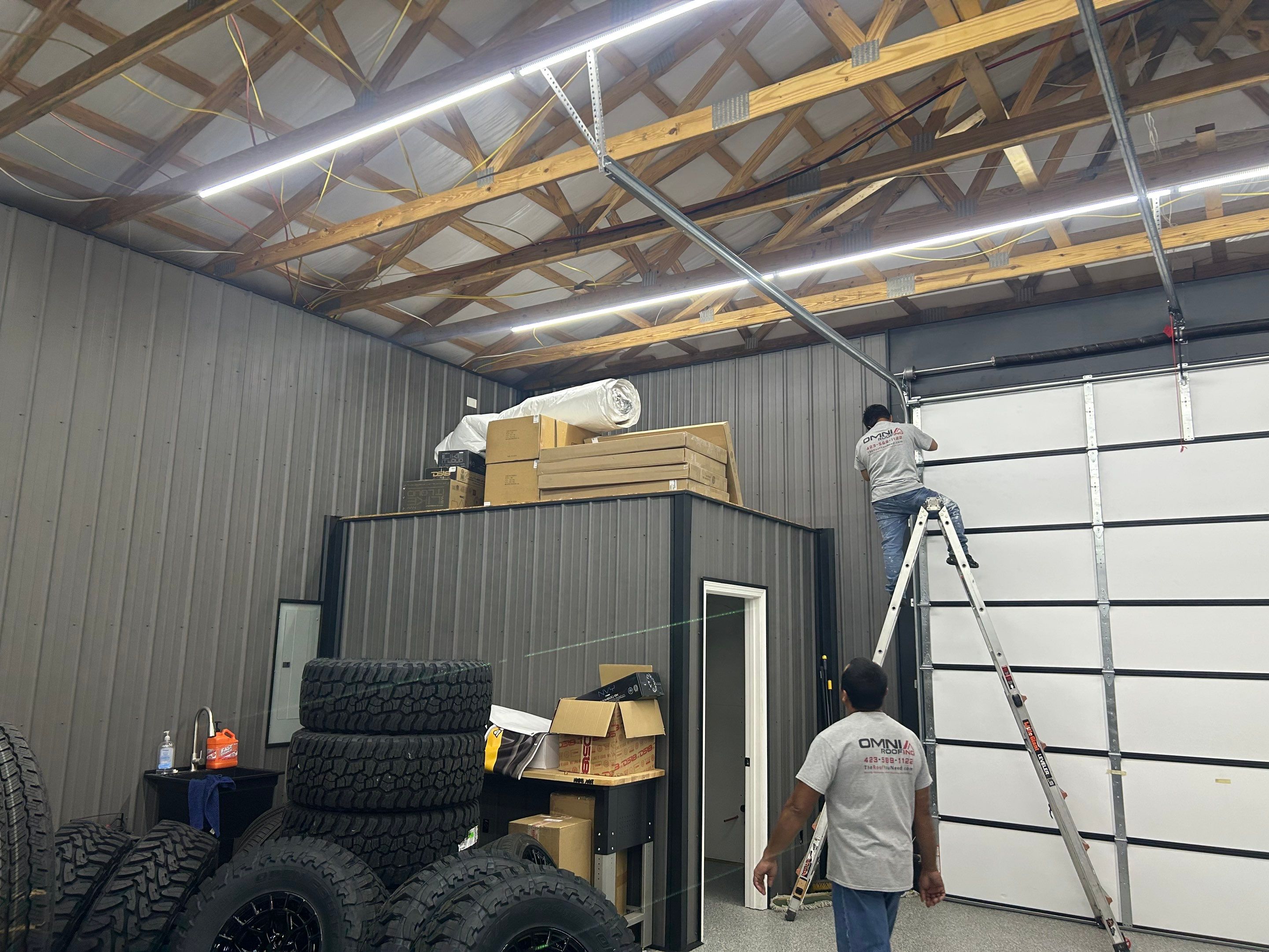 Gibbs Garage by Omnia Roofing