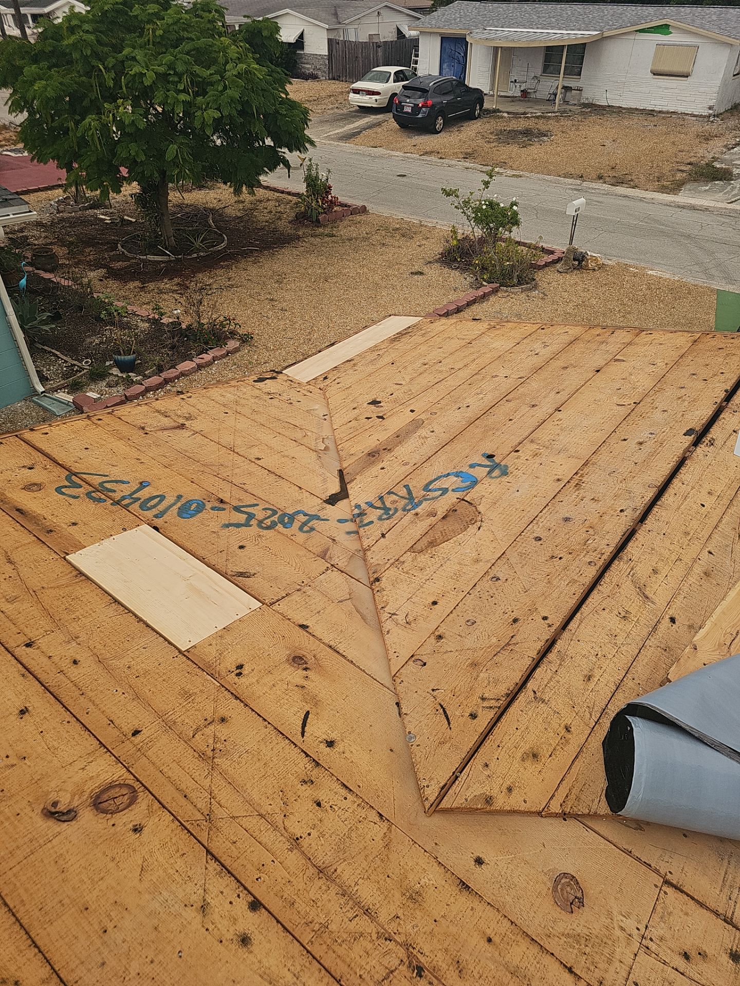Project in Holiday 34690 by Mitchell Roofing Company LLC 