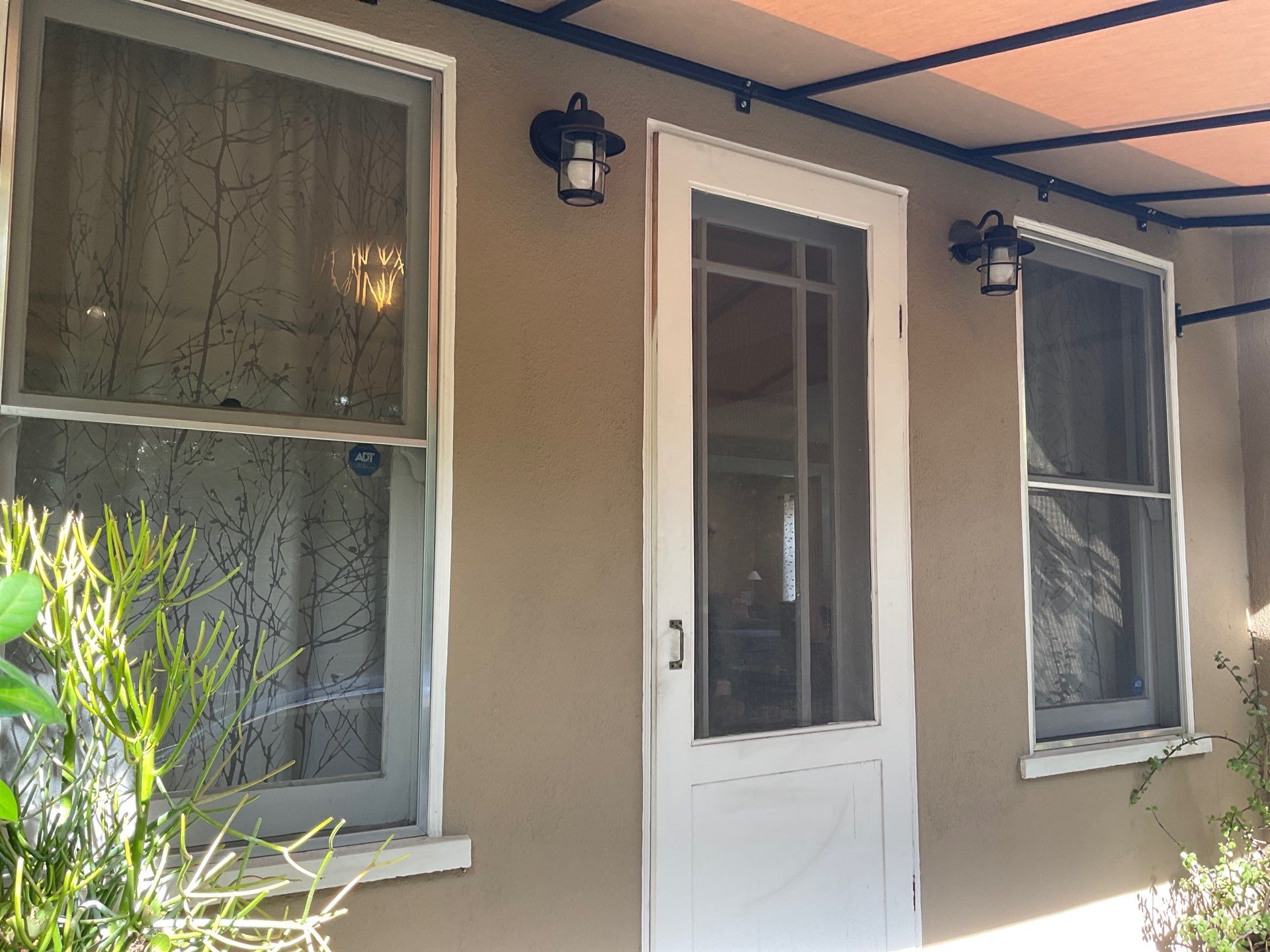 Window Installation using Milgard Ultra series, Fiberglass windows with SDL grids by American Window Company