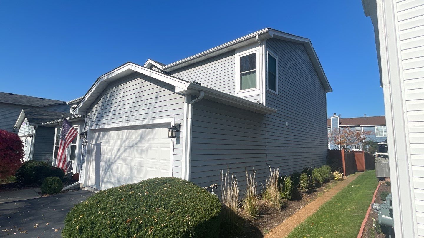 Multi-family unit roof replacement. using GAF Timberline HDZ by Pro Home Services Inc