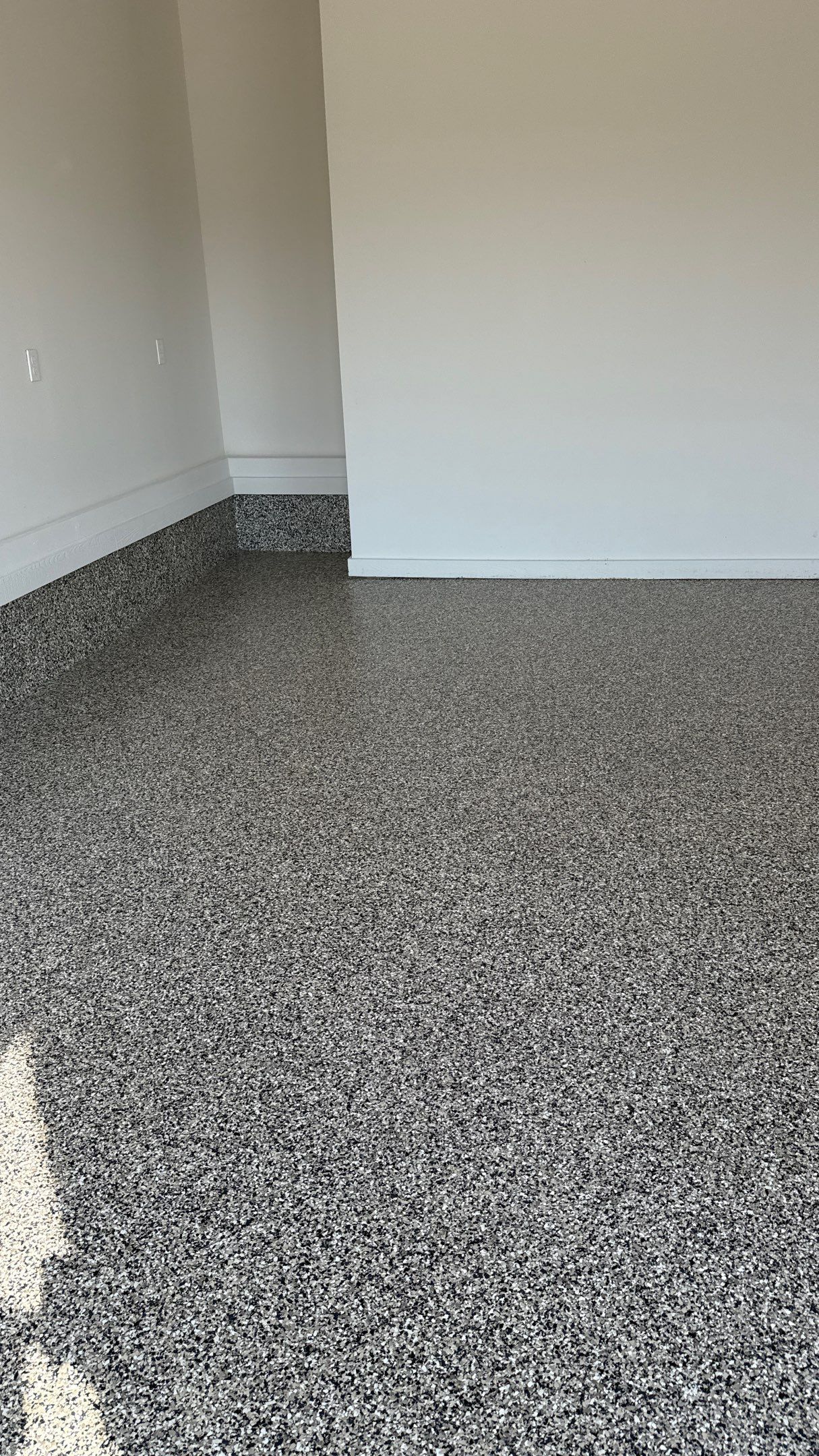 Epoxy Flooring Installation in Leawood by Banner Garage