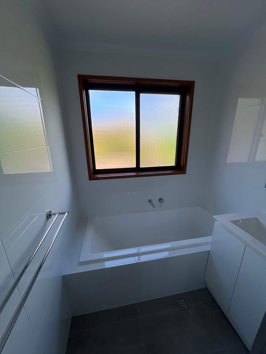 Bathroom Renovations for Rental Properties by Re-seal Bathrooms
