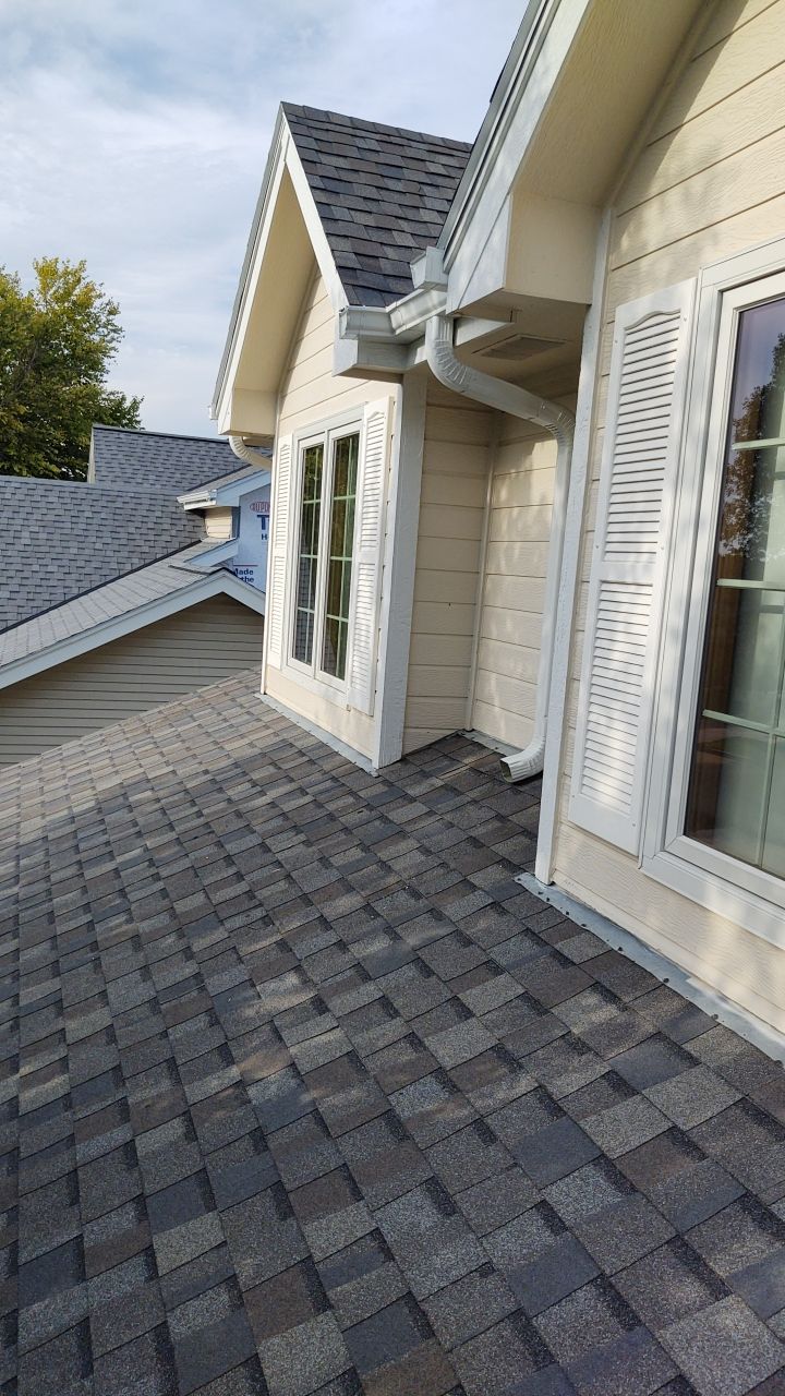 Weathered Wood by White Castle Roofing