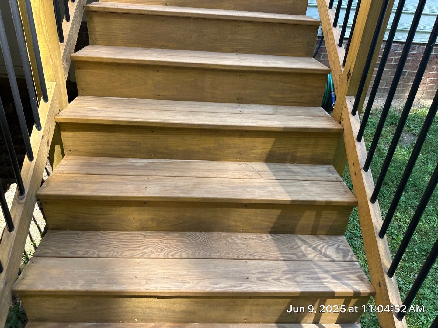 Wood Deck using Wood Sealant by DuraSeal
