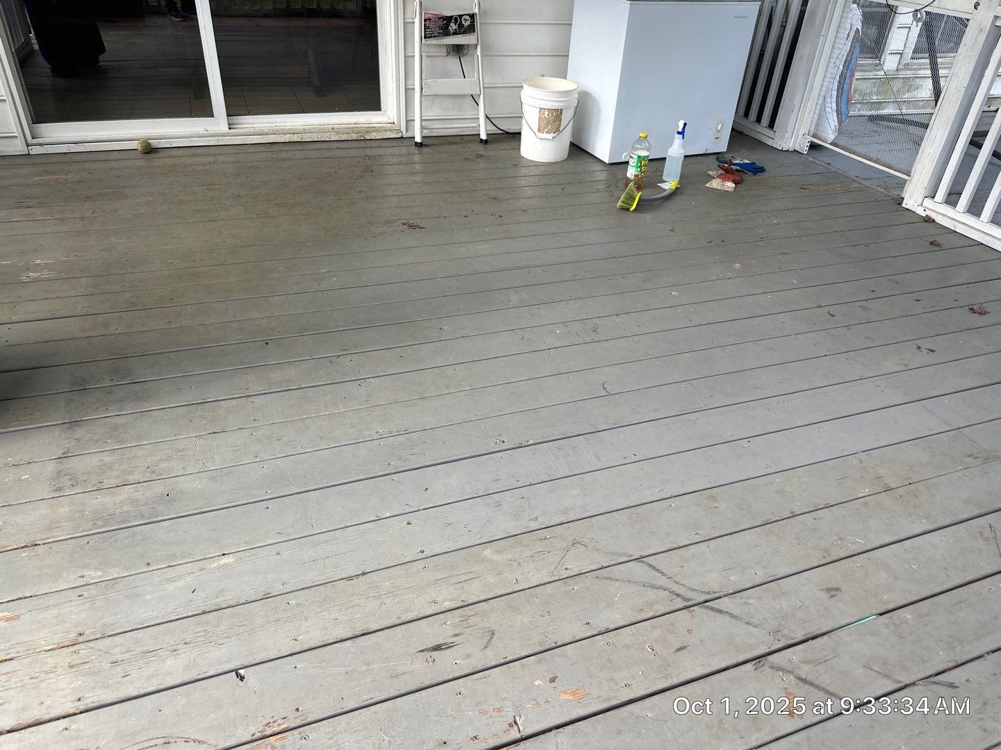 Wood Deck using Wood Sealant by DuraSeal