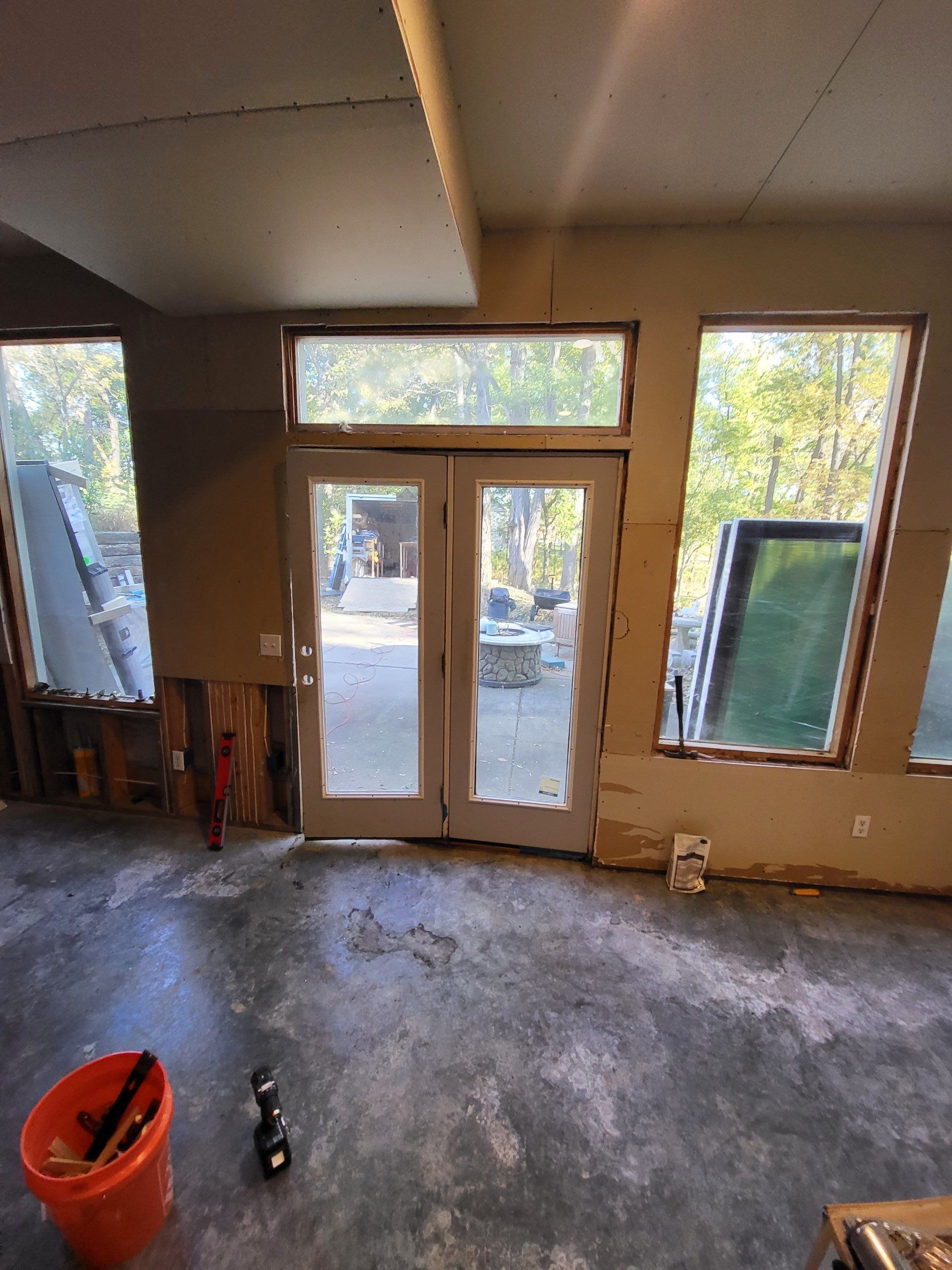 Complete Home Makeover  by EEC  Windows, Siding & Roofing 