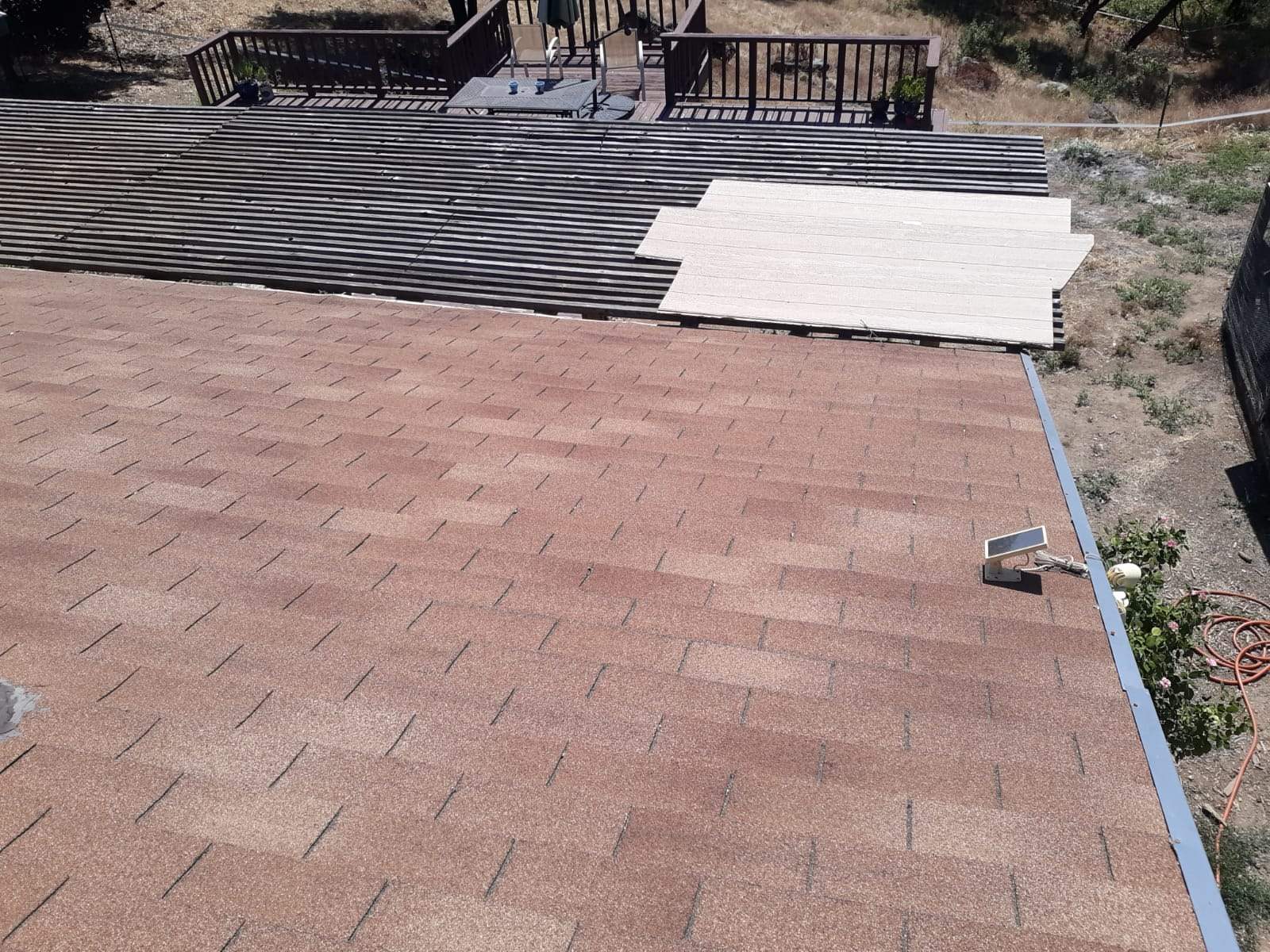 Metal roofing installation using Standing seam metal roofing system by Straight Edge Roofing Inc