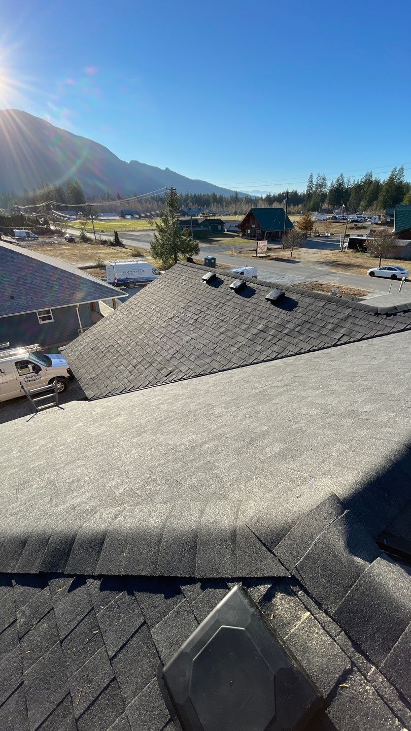 Residential Roofing Installation using OC Oakridge shingles by Top Notch Roofing Inc