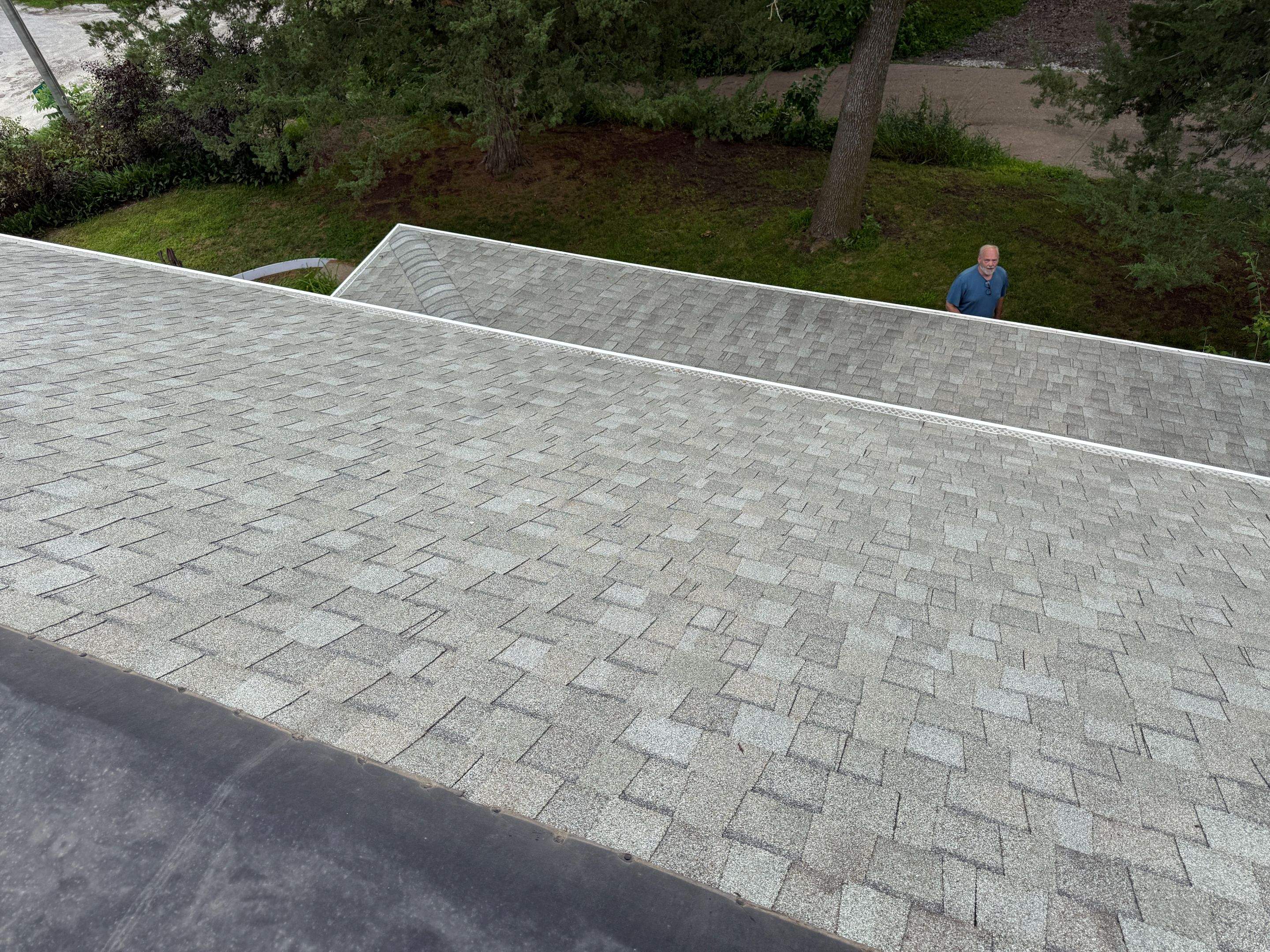 Asphalt Shingle and EPDM Membrane Roof Installation in Mineola by Star Home