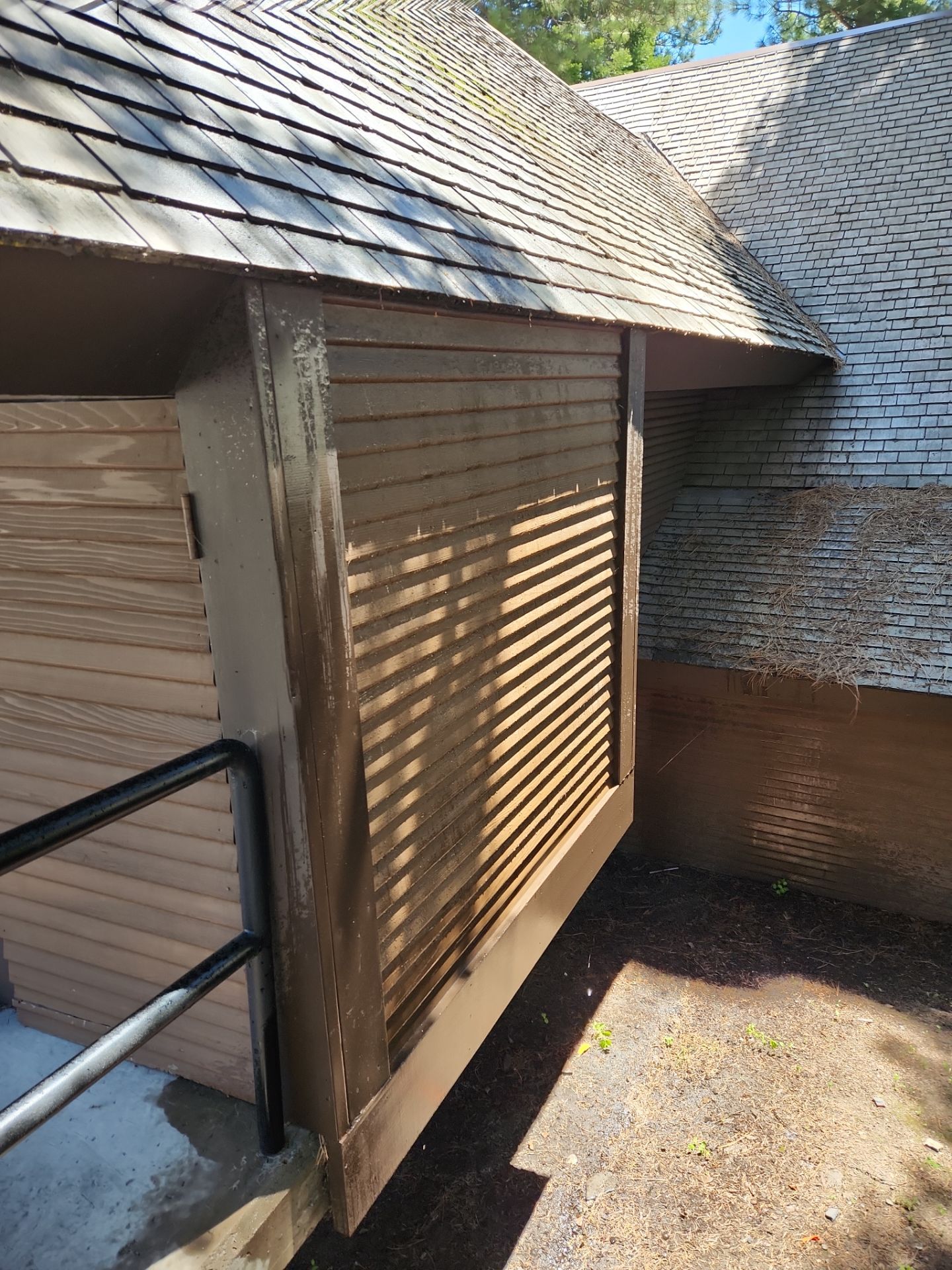 Kitchen Lighting/Siding Repair by The Tahoe Tradesman