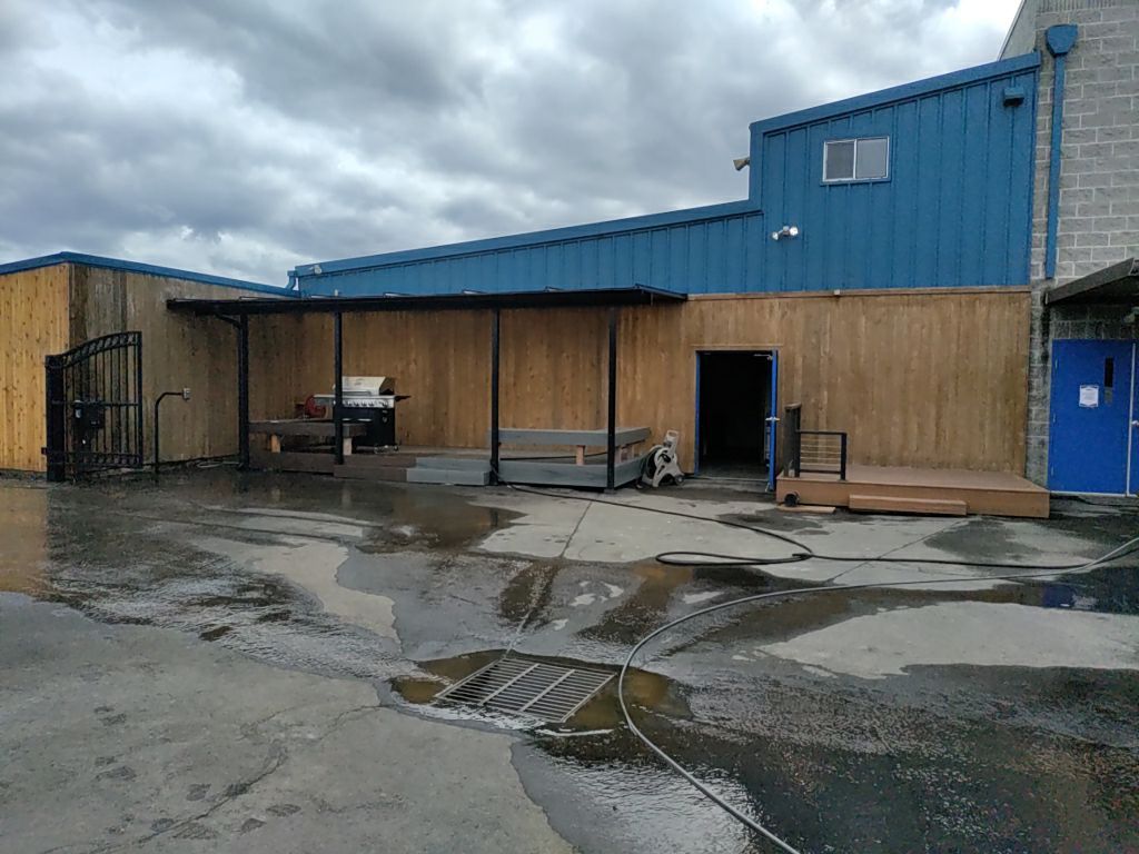 Cedar Siding Restoration using Sharkskin Brightener by Paul Schopp