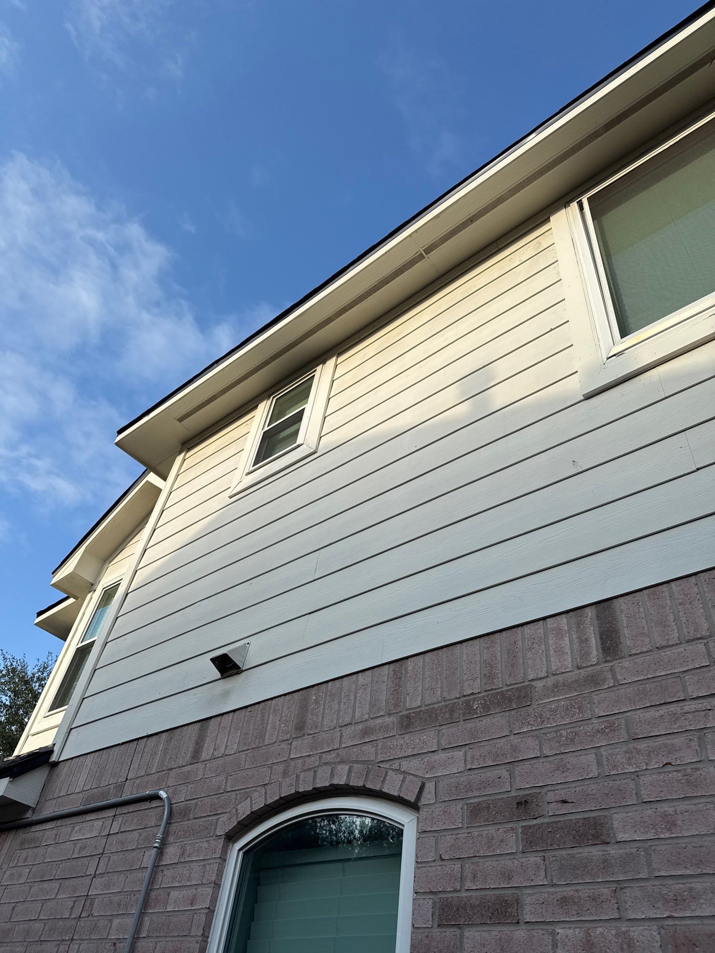GAF HDZ CHARCOAL W/ PREMIUM RIDGE Z by Motion Roofing