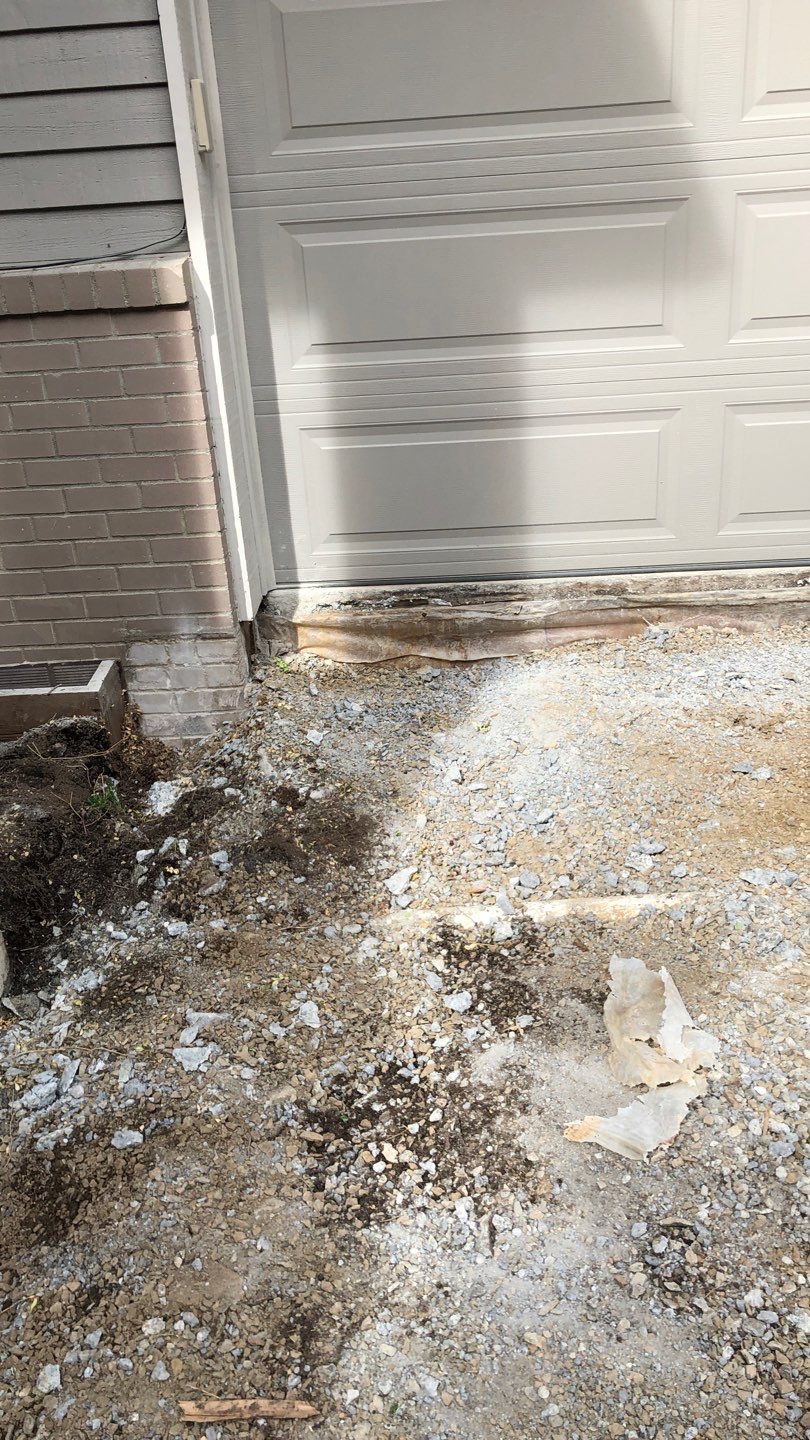 Eggers | Aggregate Finish Driveway, Concrete Project  by Jireh Asphalt & Concrete Inc 