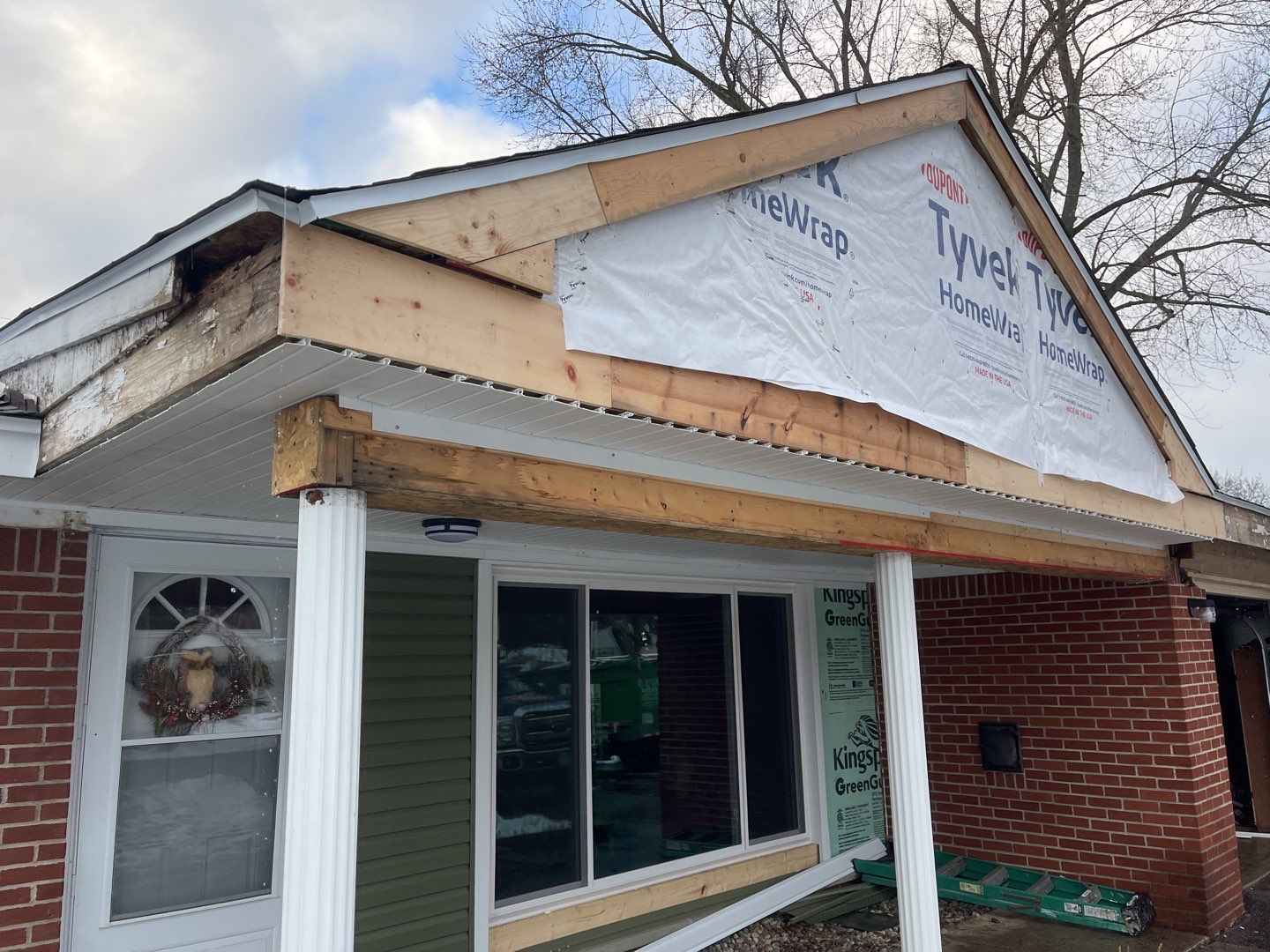 Roof Replacement using CertainTeed Landmark by 180 Contractors