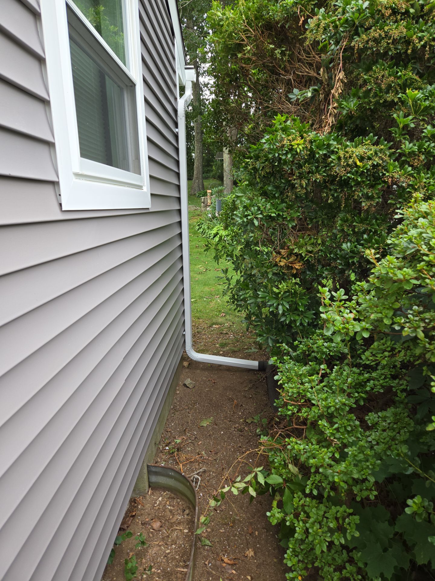 Siding Installation using CertainTeed Monogram Vinyl Siding - D4 - Granite Gray by A Plus Exterior