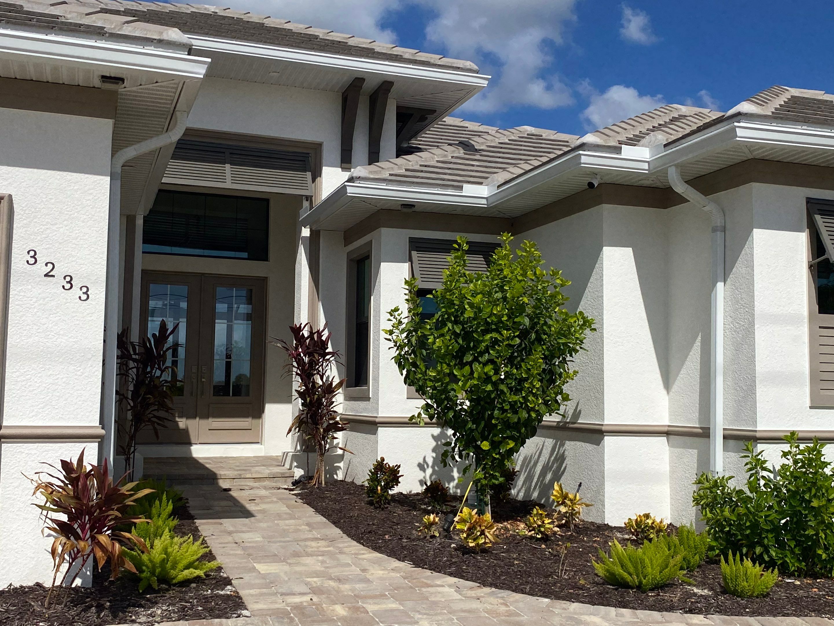 Seamless Aluminum Gutter Installation using 6 Inch Seamless Gutters in Cape Coral FL by Gutter Professors