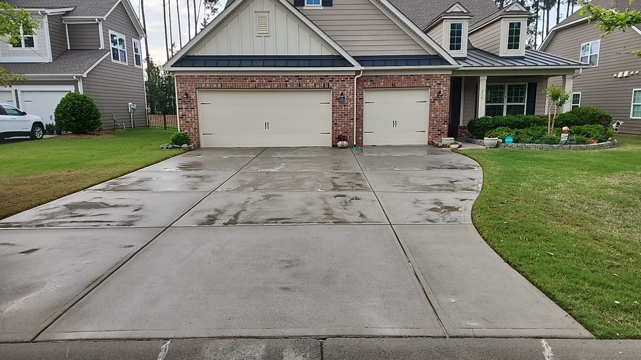 House Wash using cleaner by Power Wash Masters LLC