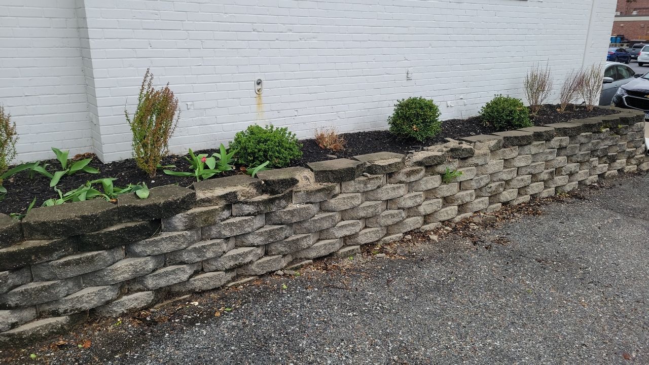 Replacement of existing retaining wall.  by New Horizon Landscapes