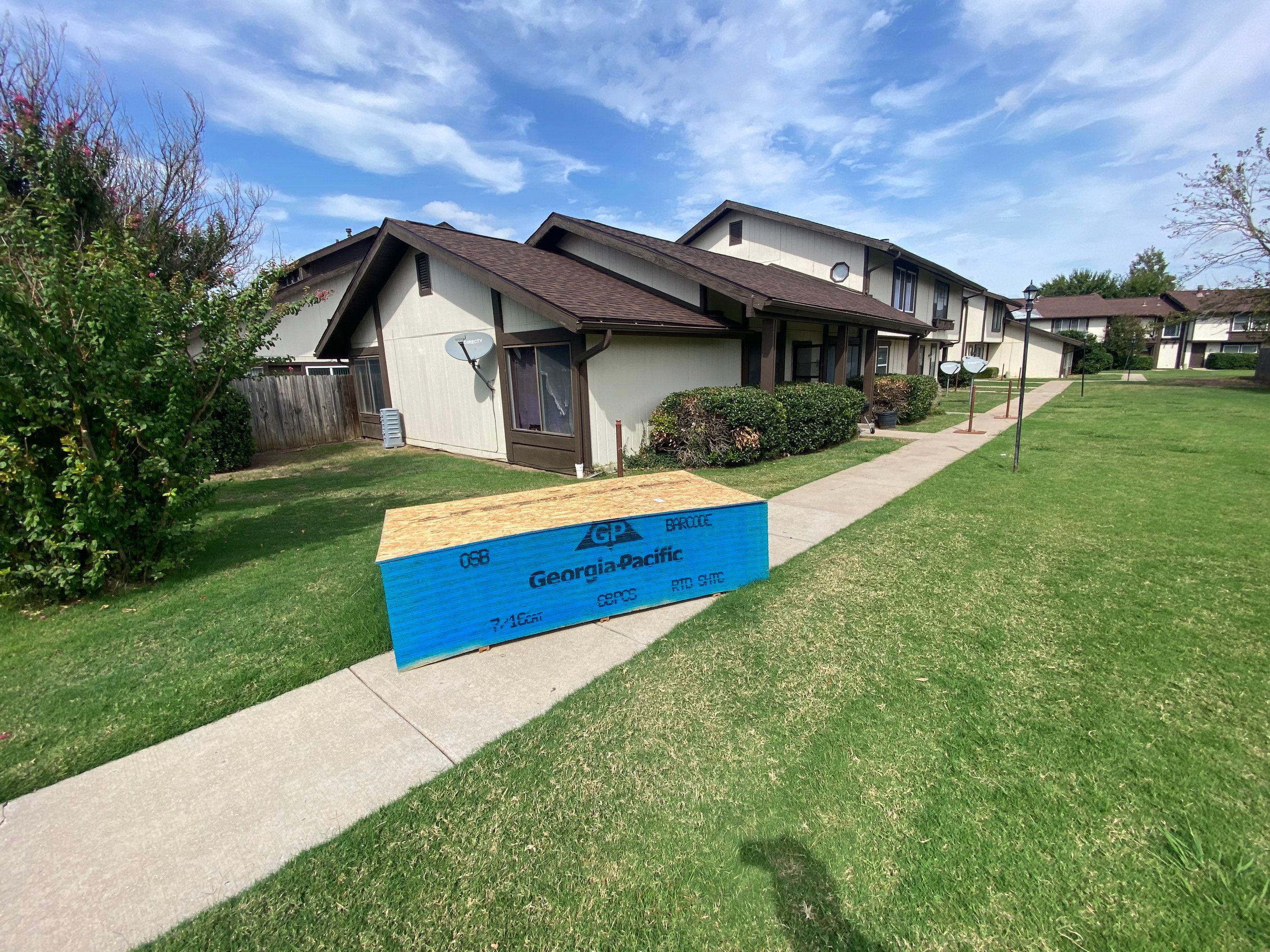 Shingle Project in Tulsa by Decor Roofing & Restoration