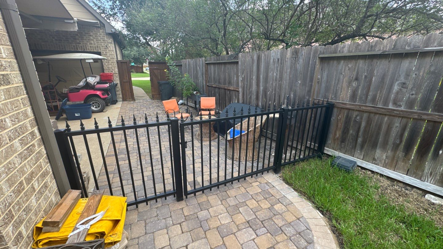 📸 Linda & Dave Showcase: Backyard & Side Yard Renovation by Texas Urban Elements