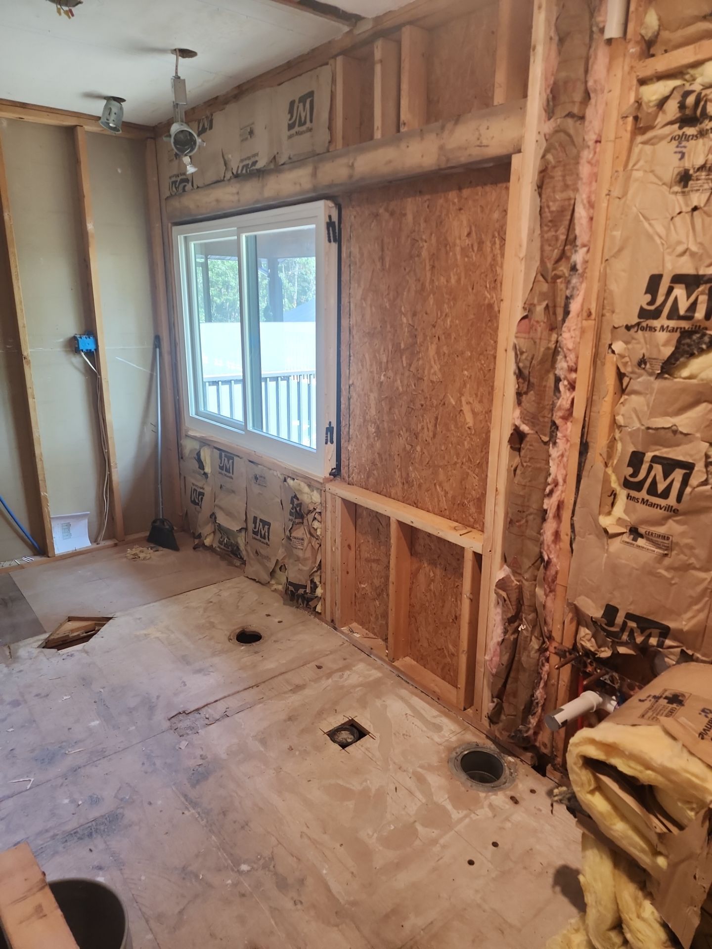 Lampe Lake Home off Uniqueville by Kitchen Works LLC