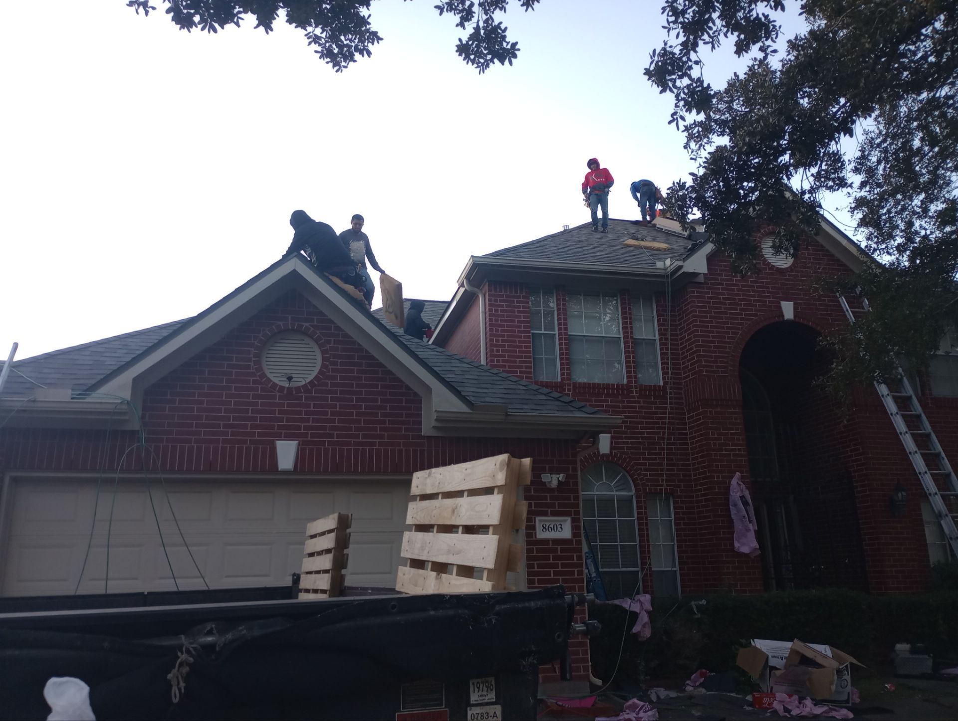 Residential Roofing Installation using Owen's Corning Duration (Lifetime) Shingles by Roof Repair Company