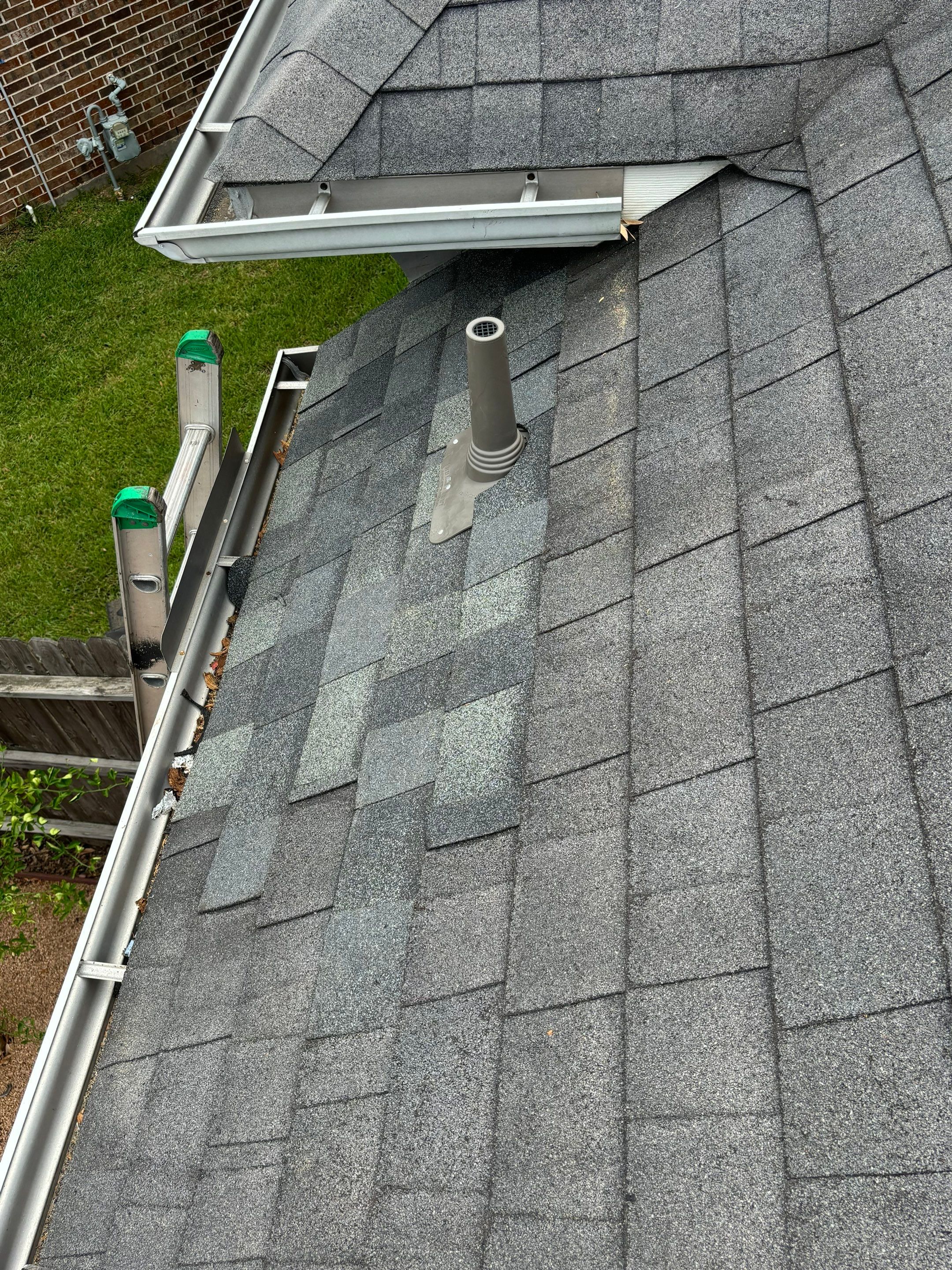 Hail Damage using Owen's Corning Duration (Lifetime) Shingles by Roof Repair Company