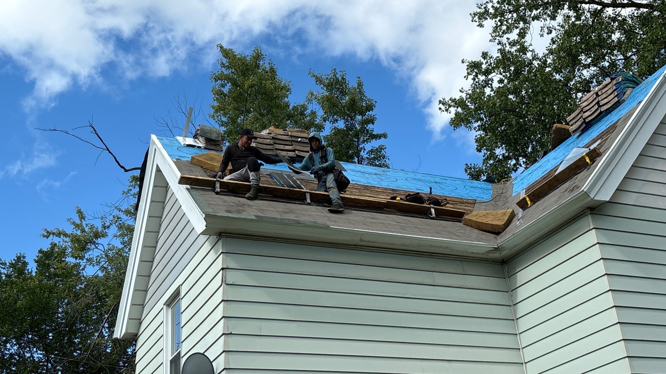 Roof Replacement using CertainTeed Landmark by 180 Contractors