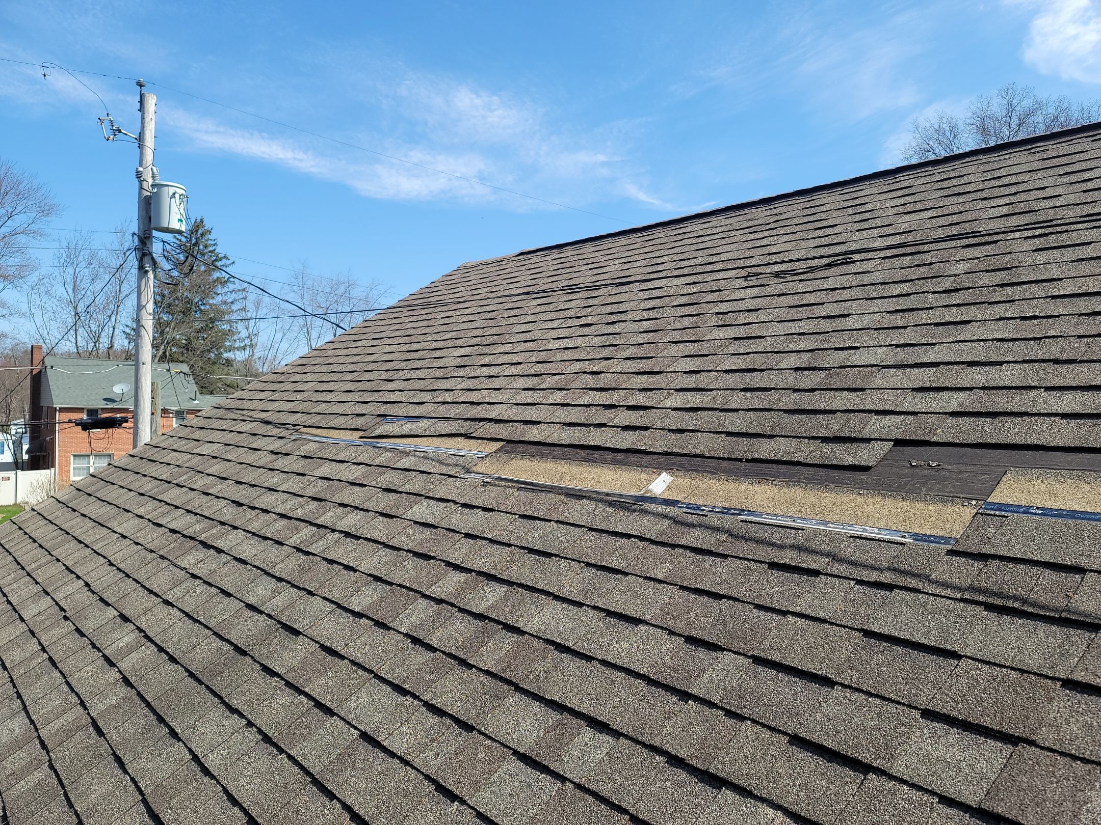 ATLAS PINNACLE COLOR: WEATHERED SHADOW by Eagle Eye Roofing